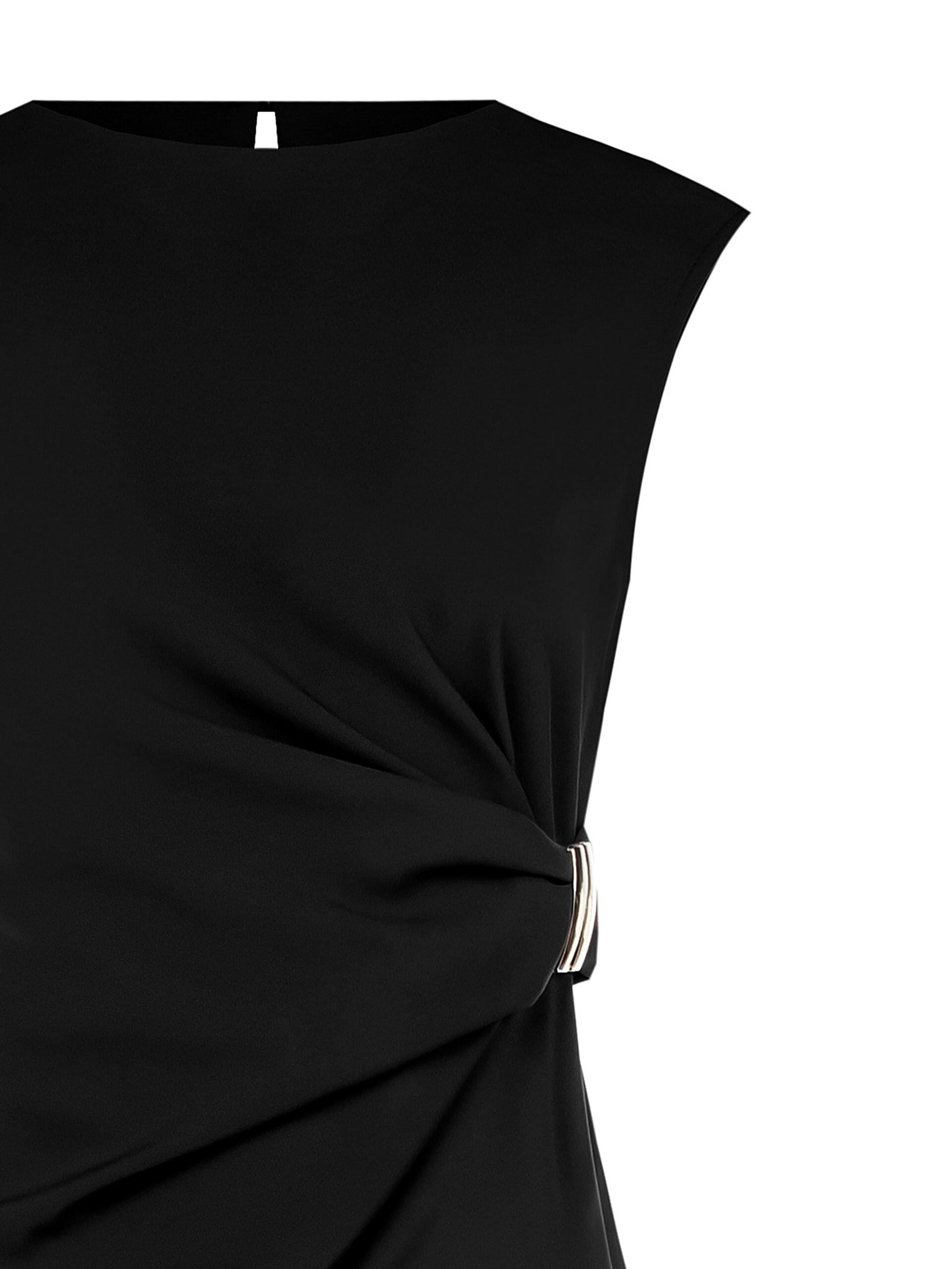 Abito Lungo In Tessuto Tecnico Arricciato Su Un Fianco Con Dettaglio Gioiello Rinascimento