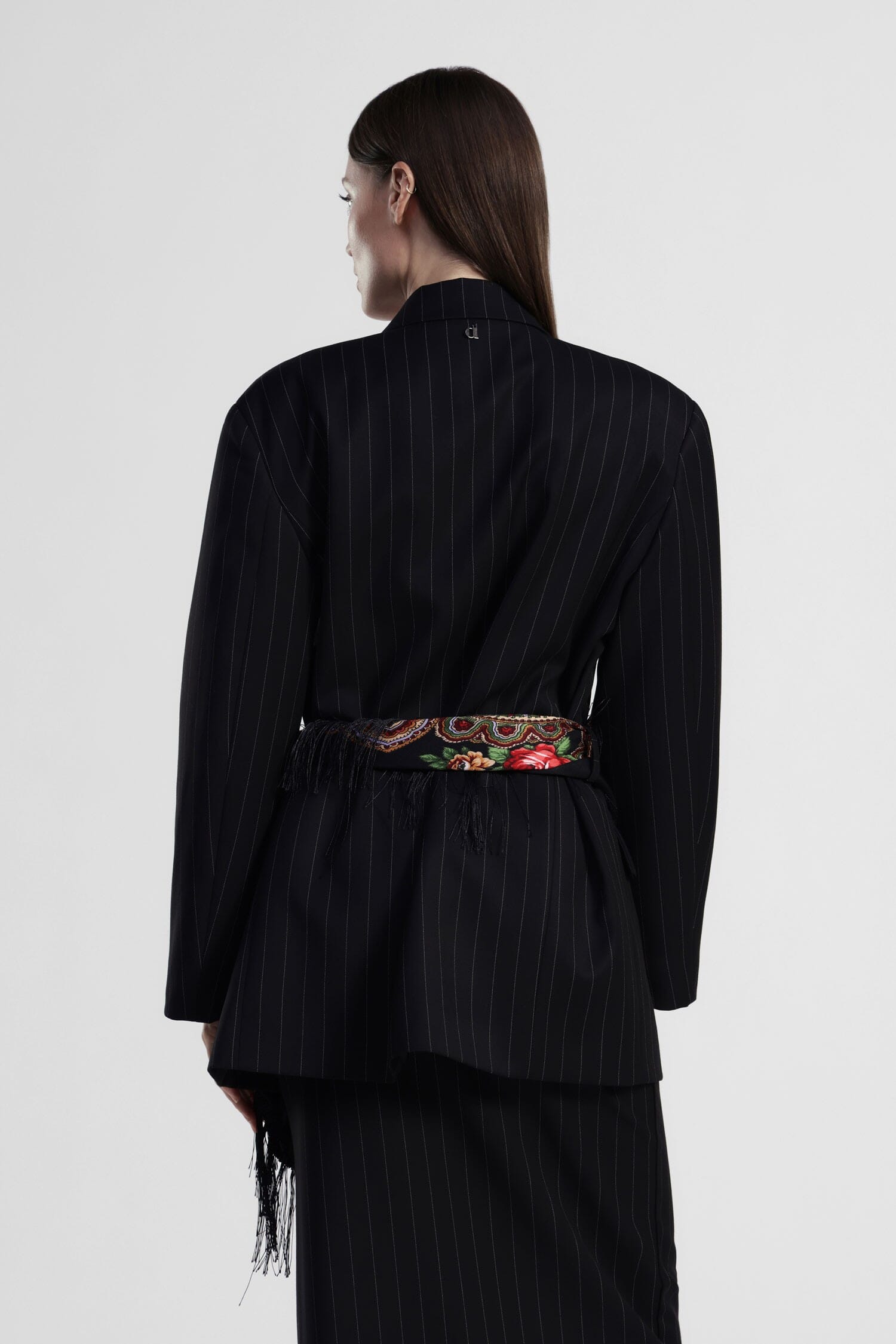 Blazer à pinces avec écharpe décorative à franges Dixie