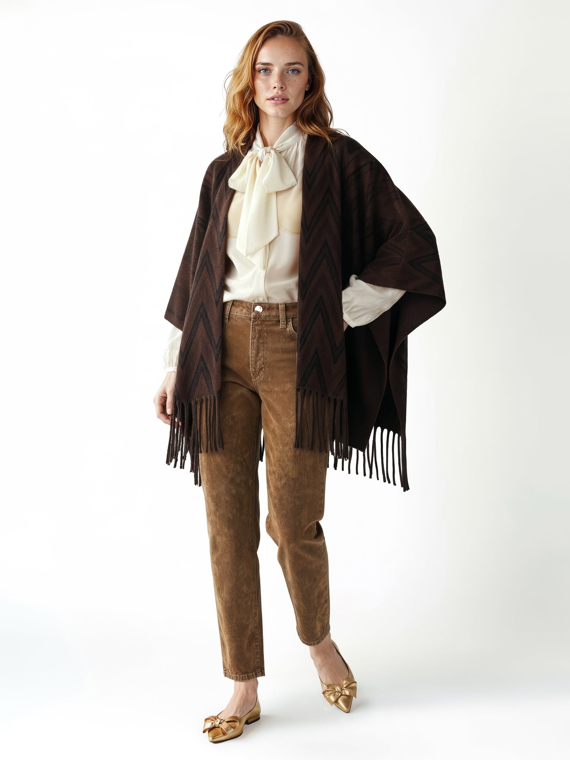 Chevron Knitted Outerwear Capelet Knitted In Mixed Wool Chevron Pattern With Fringes Rinascimento