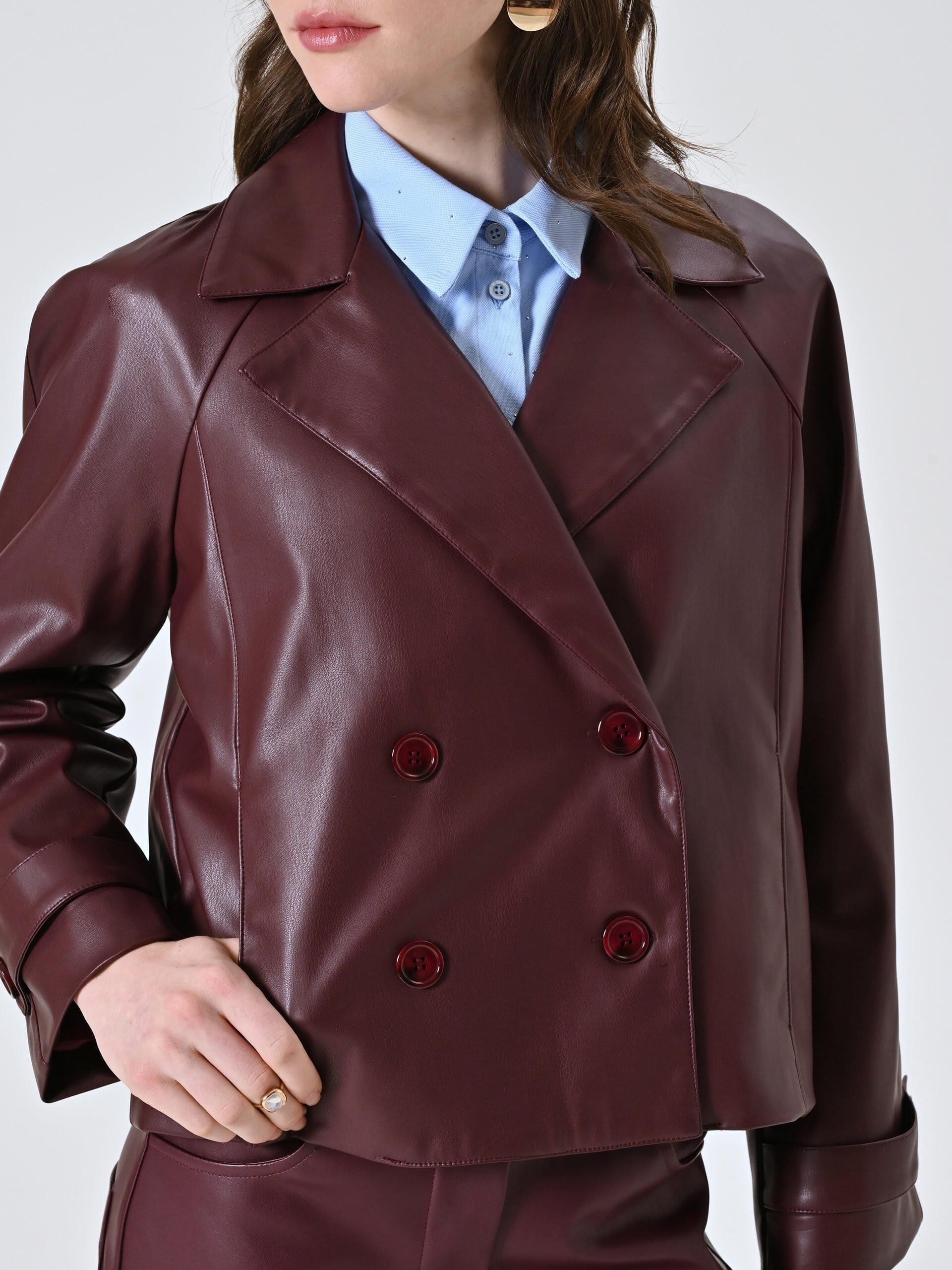 Giubbotto Corto Doppiopetto Ampio In Similpelle Rinascimento