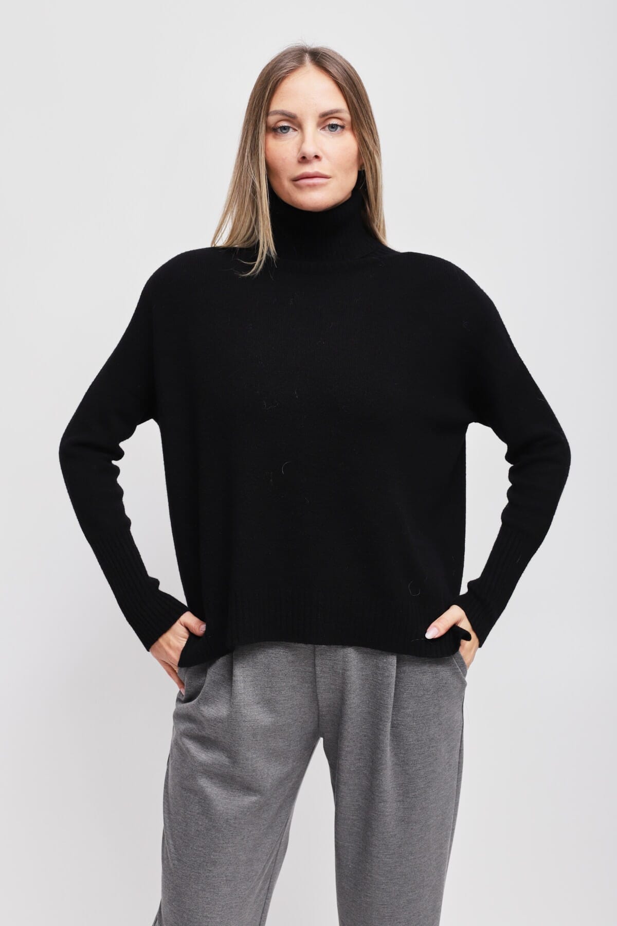 Maryley High Neck Jumper With Asymmetrical Hem