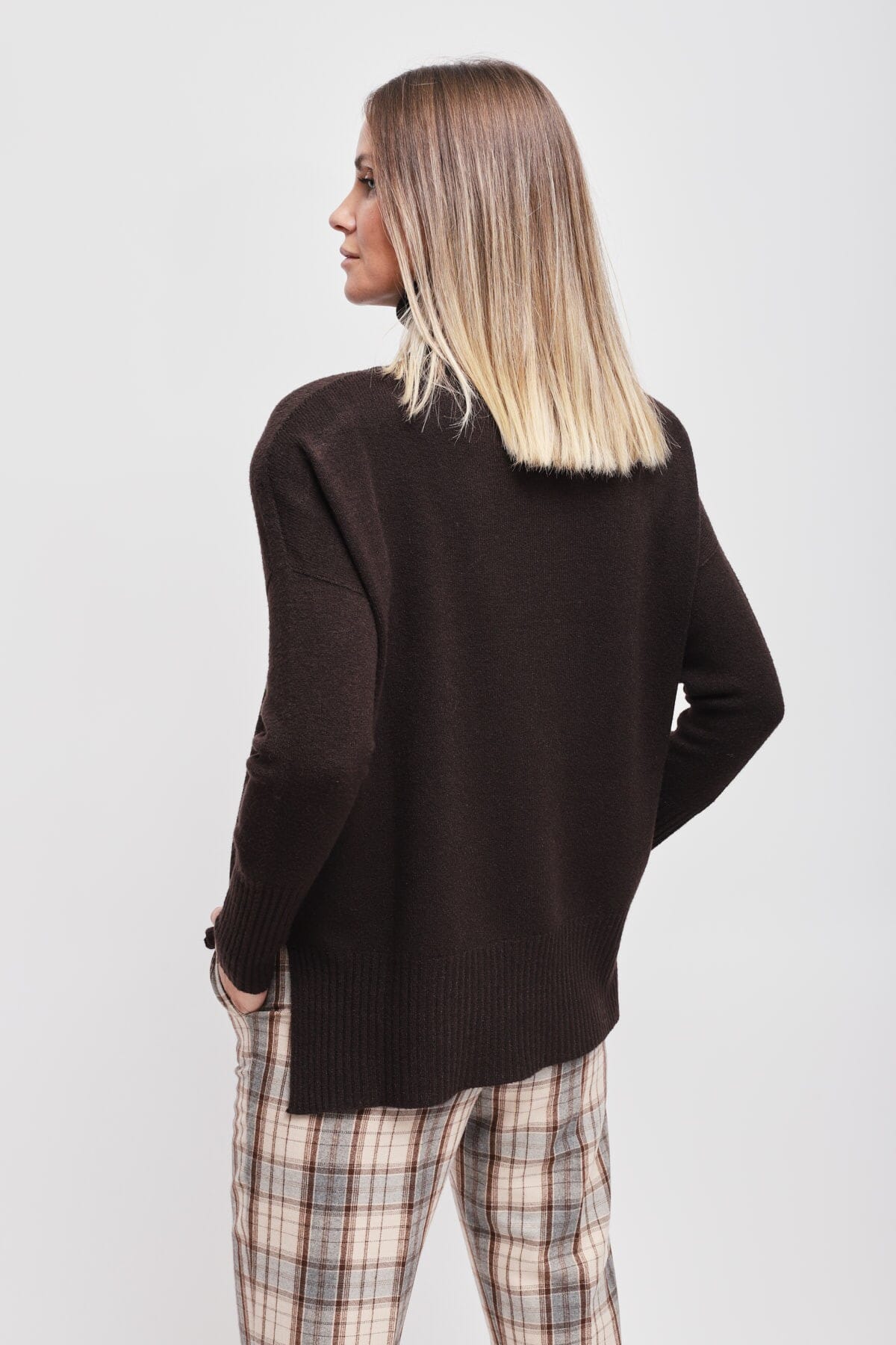 Maryley High Neck Jumper With Asymmetrical Hem