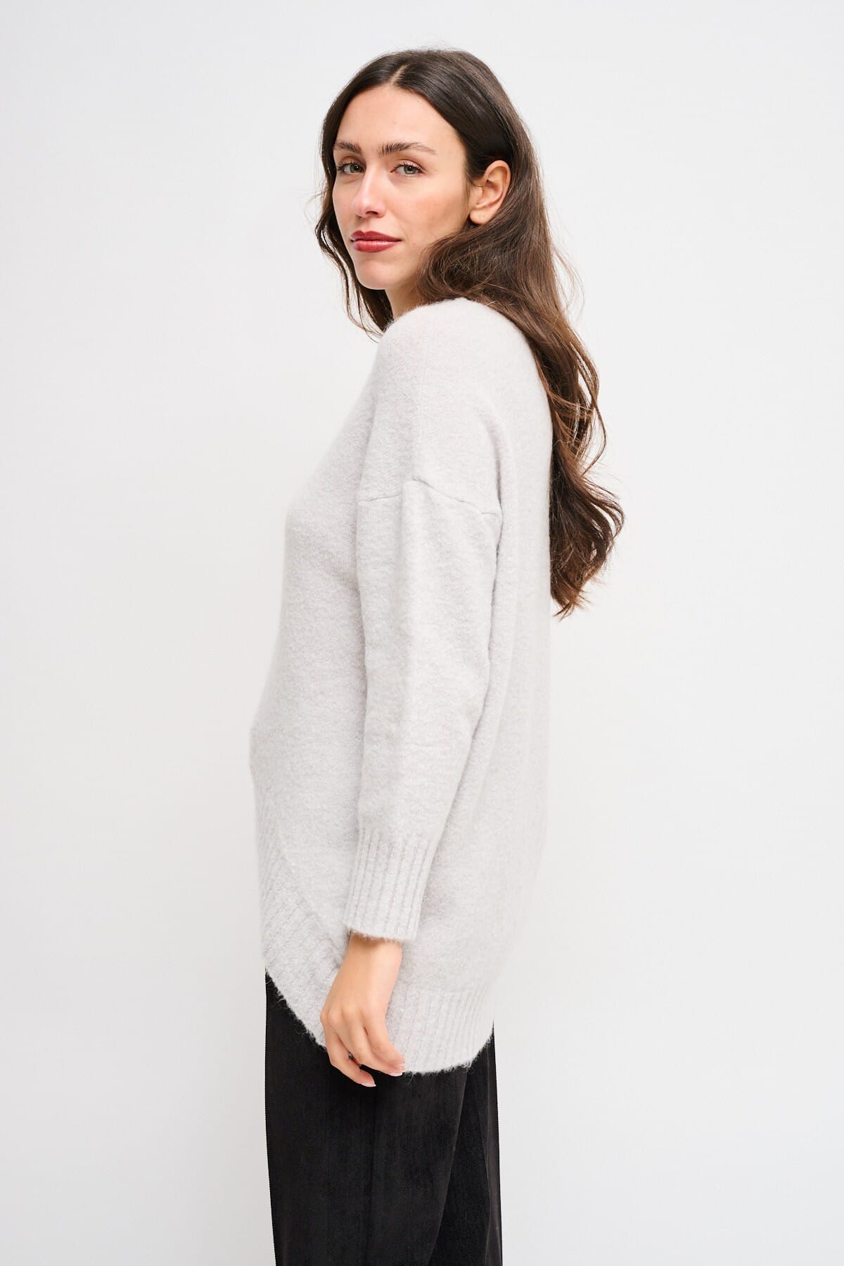 Maryley Crew Neck Sweater With Asymmetrical Hem