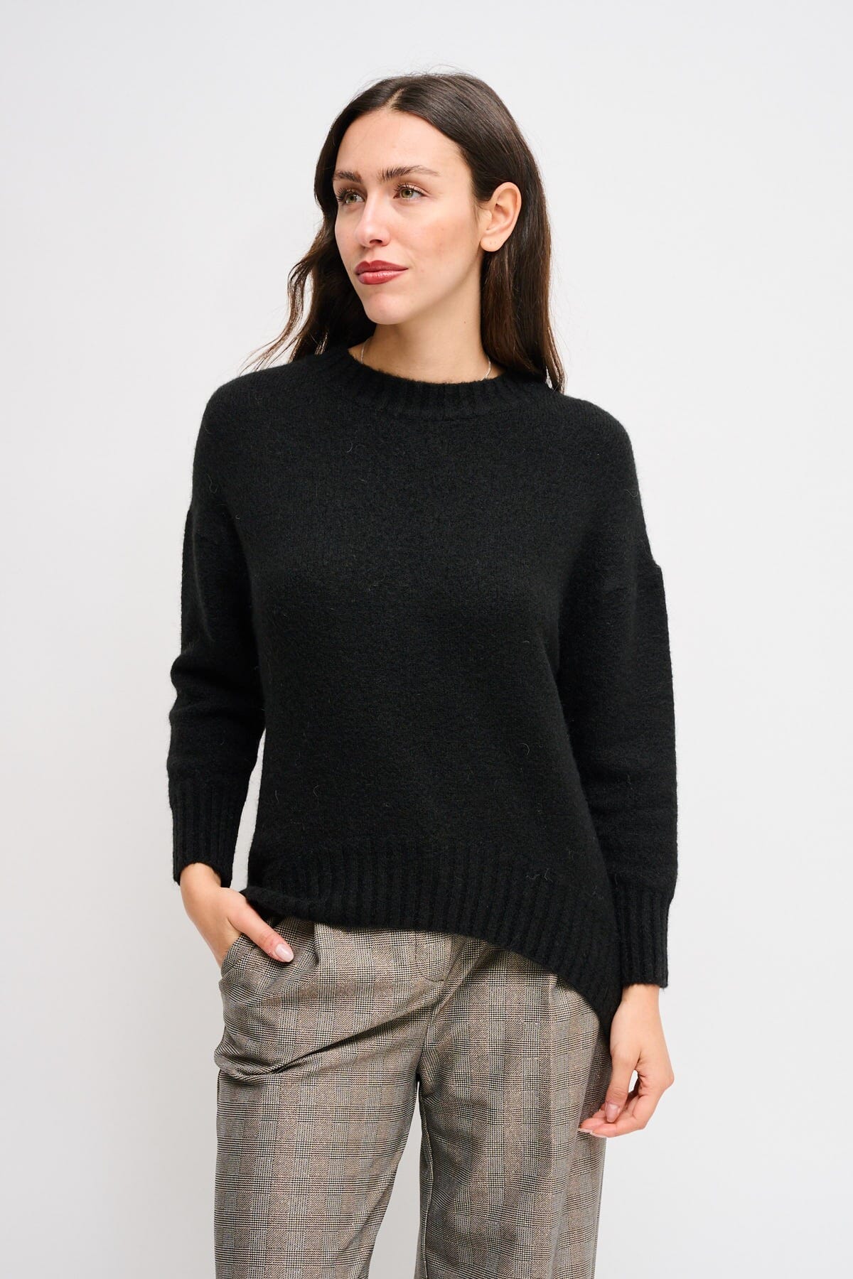 Maryley Crew Neck Sweater With Asymmetrical Hem