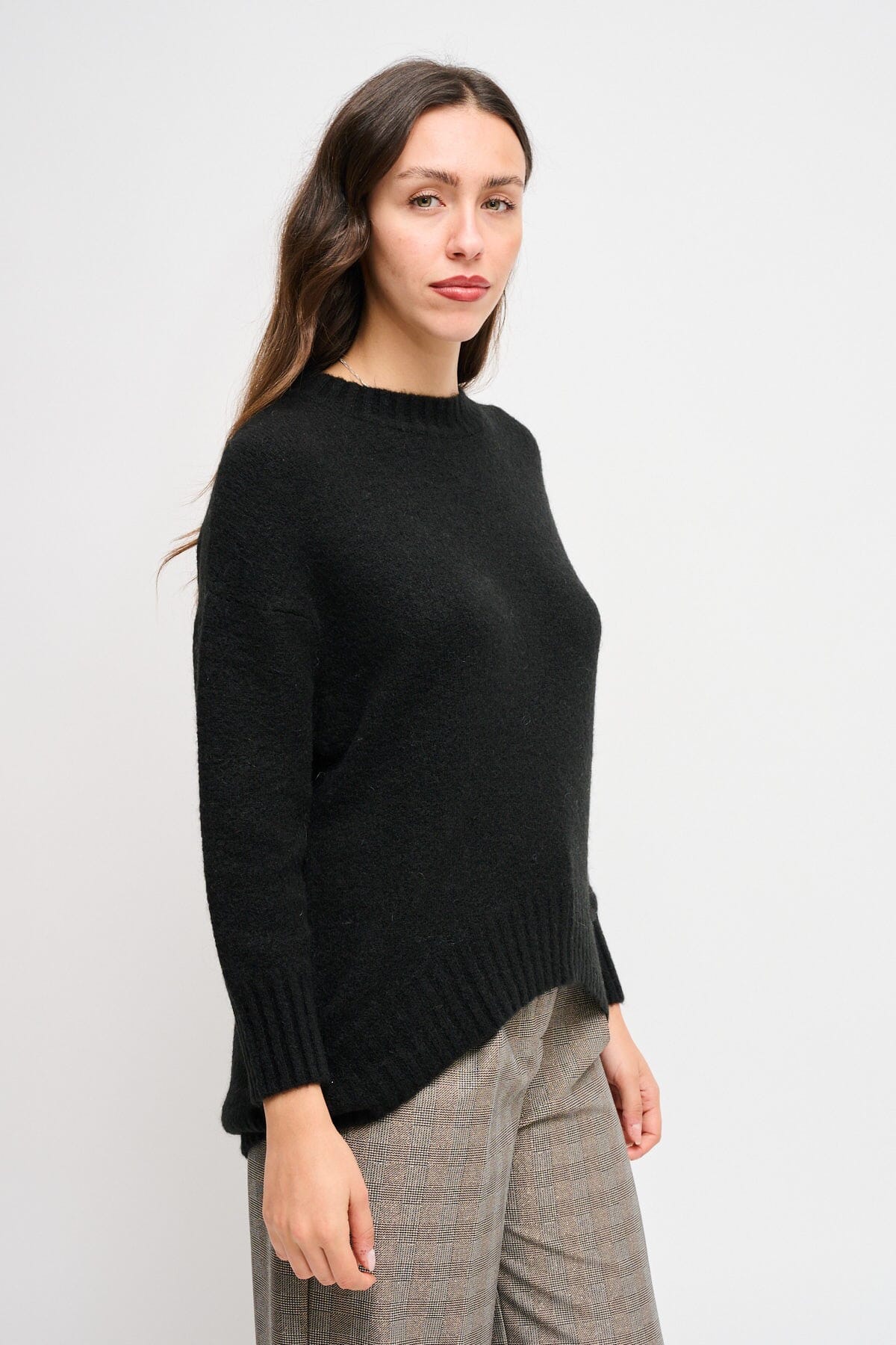 Maryley Crew Neck Sweater With Asymmetrical Hem