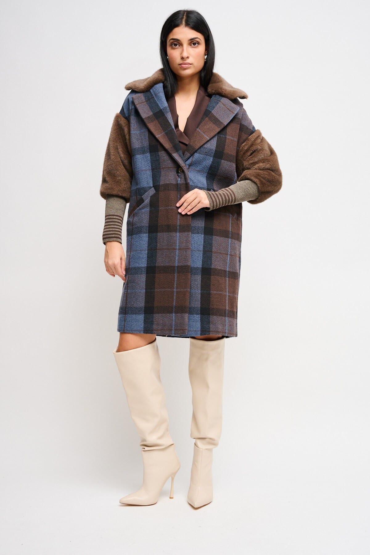 Maryley Manteau à carreaux surdimensionné avec empiècements en fausse fourrure