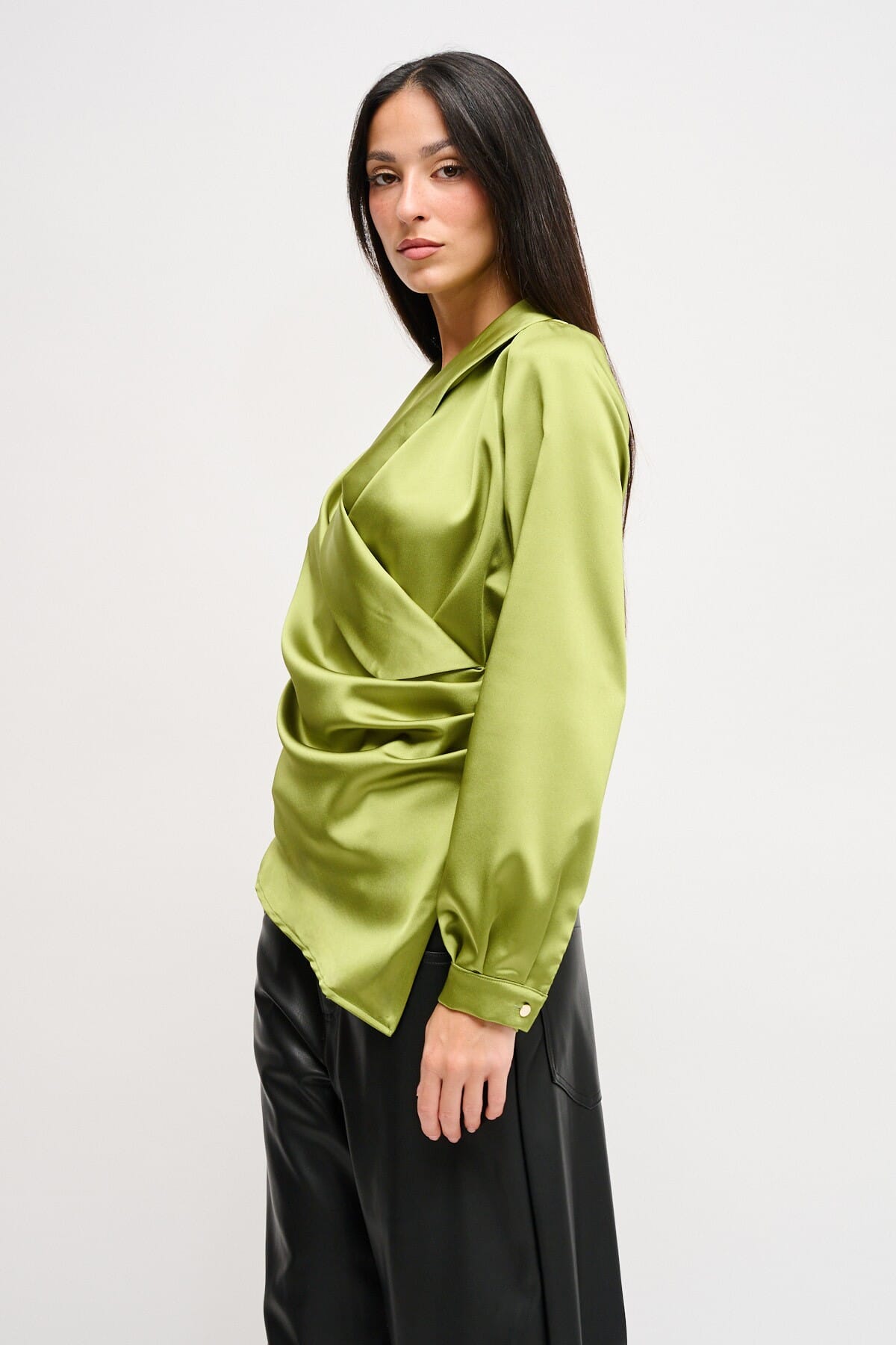 Blusa Con Fondo Asimmetrico Maryley