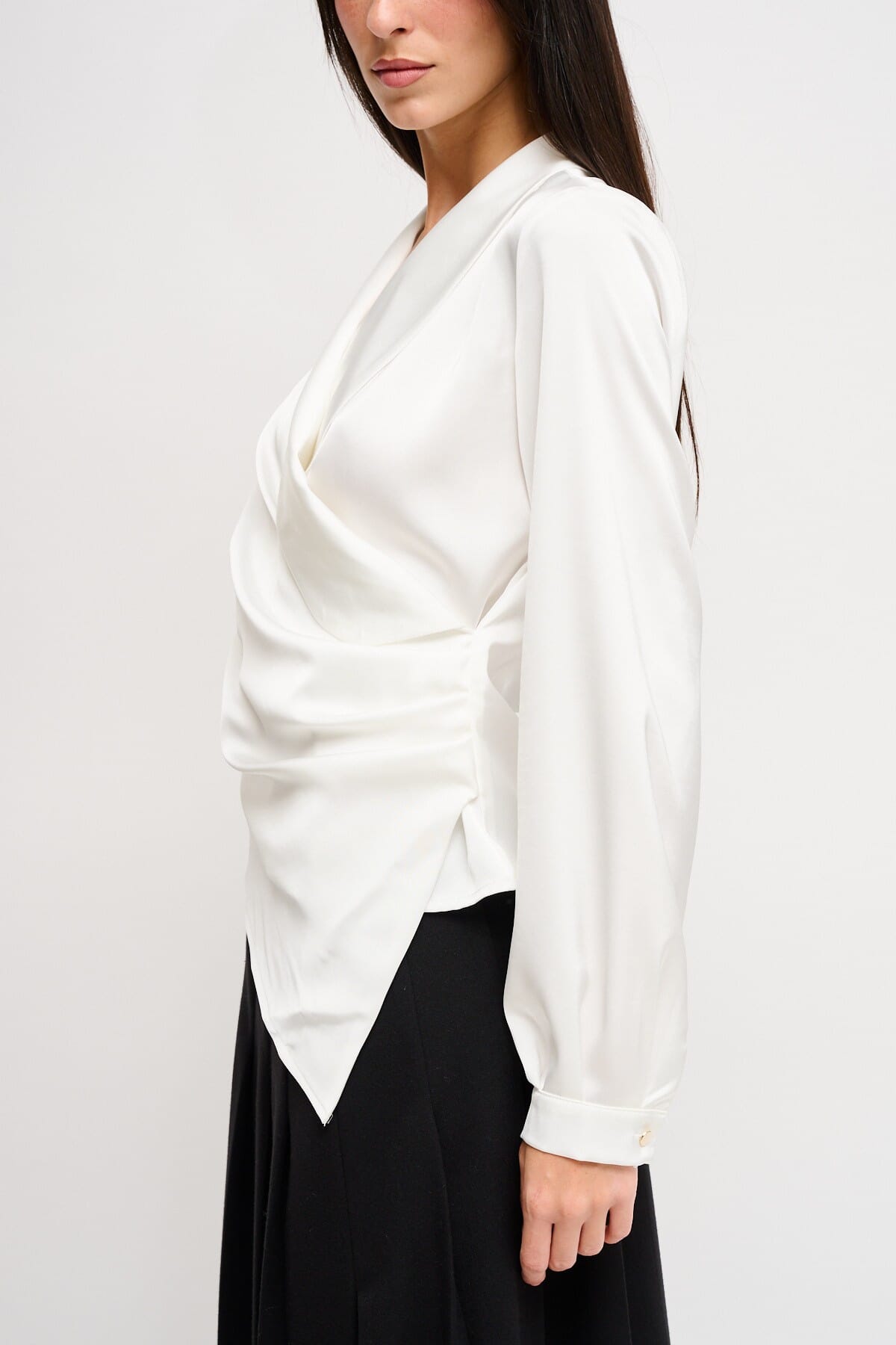 Blusa Con Fondo Asimmetrico Maryley