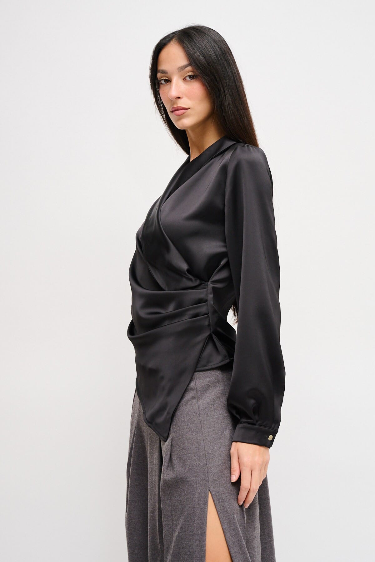 Blusa Con Fondo Asimmetrico Maryley