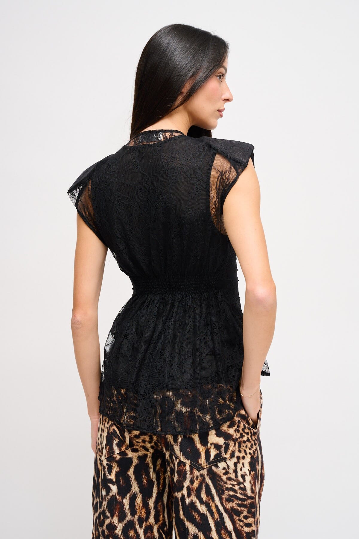 Top In Pizzo Con Spalle Imbottite Maryley