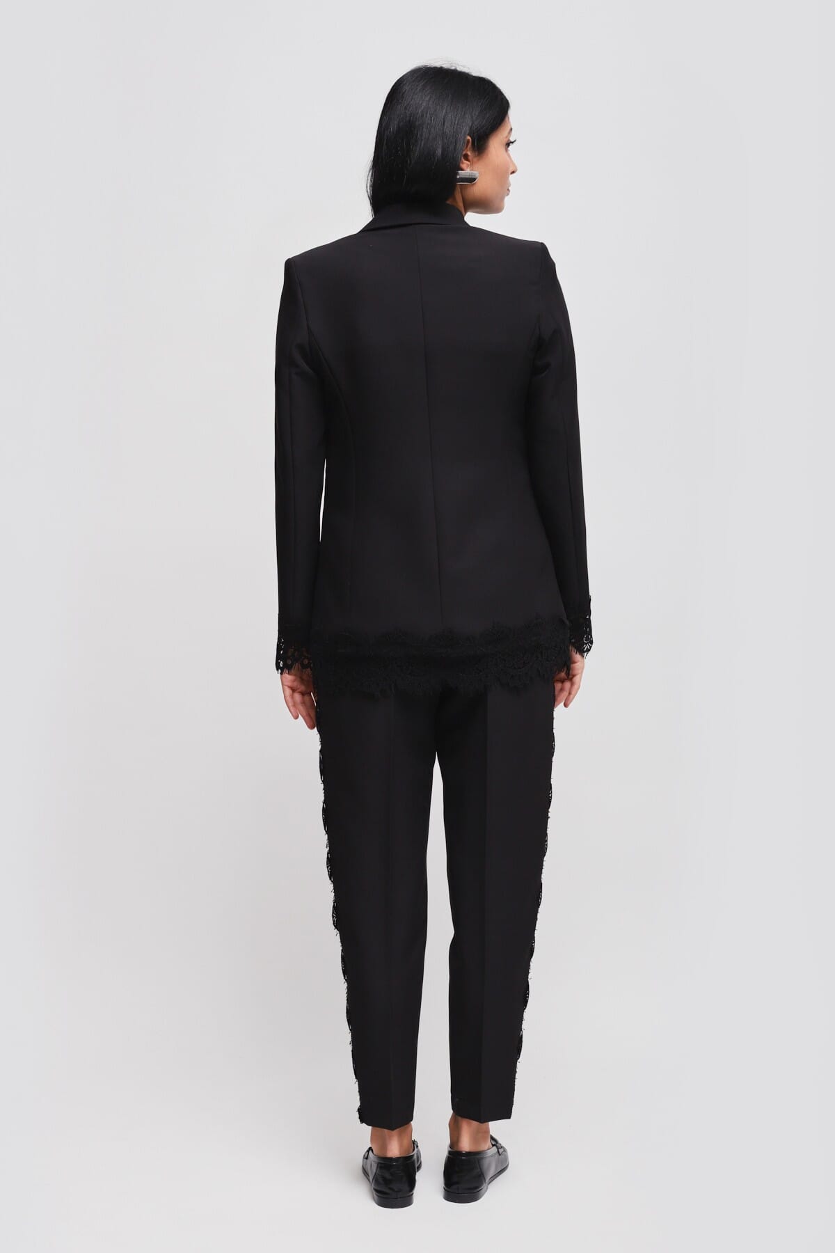 Completo Giacca Monopetto E Pantalone A Sigaretta Con Pizzo Maryley