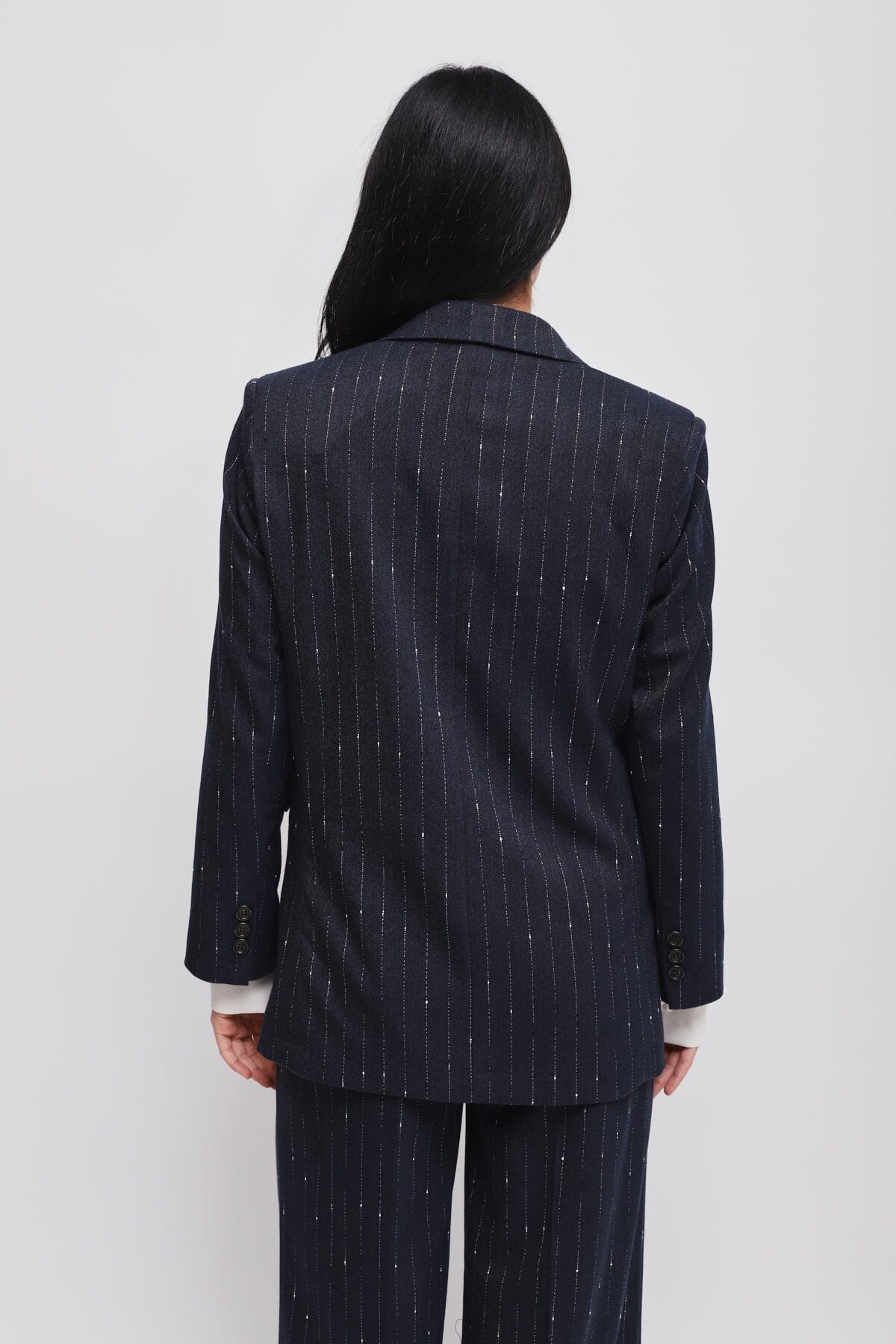 Giacca Gessata Con Spilla Maryley