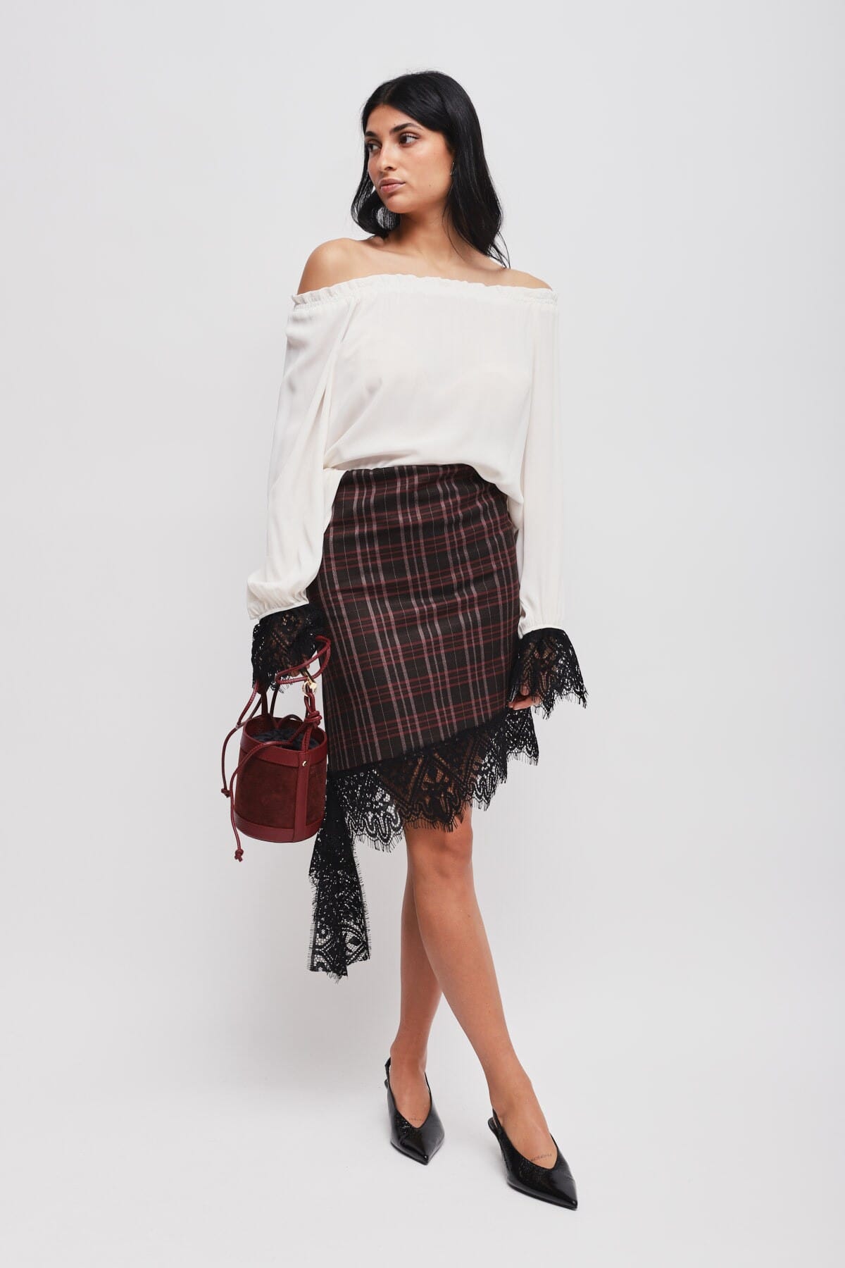 Blusa Con Scollo A Barca E Polsi In Pizzo Maryley