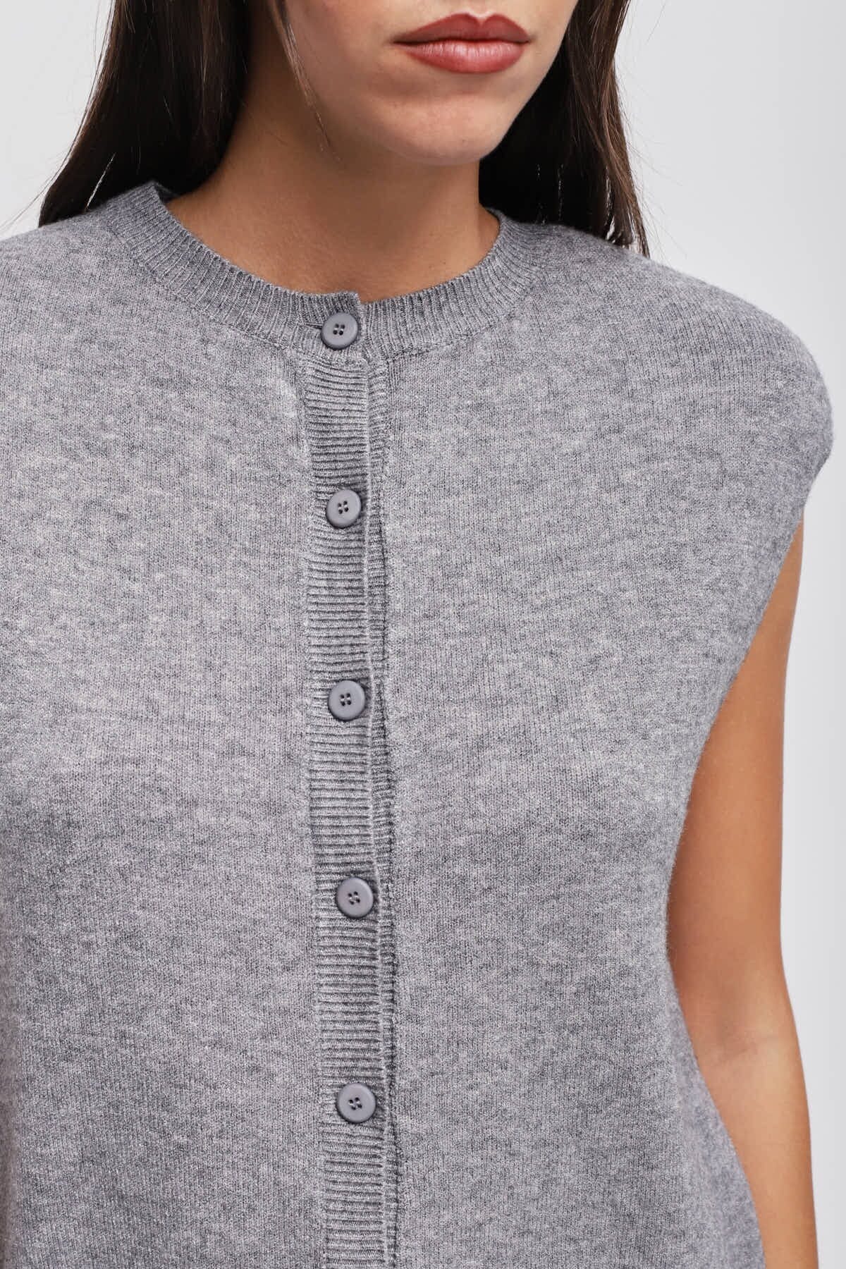 Maryley Knitted Vest With Padded Shoulders