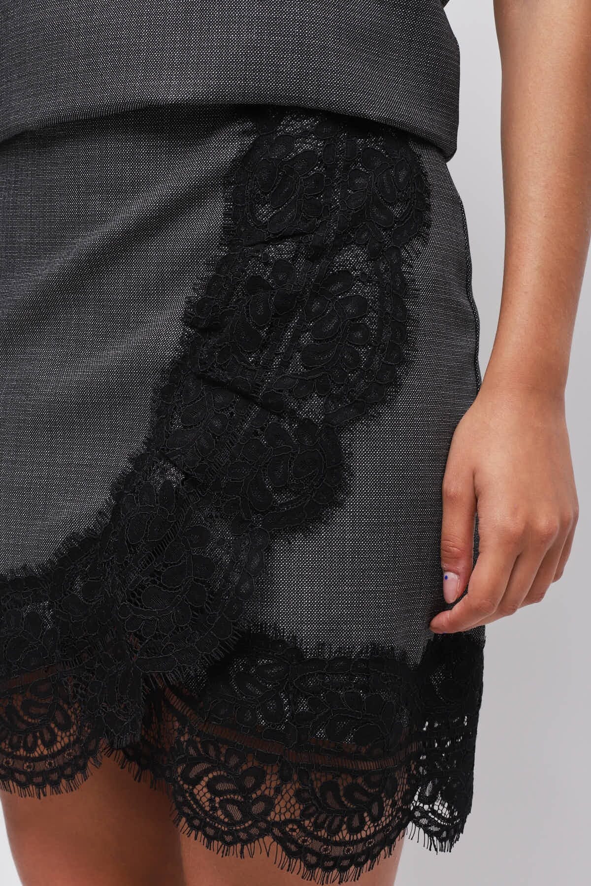 Minigonna Con Pizzo Maryley