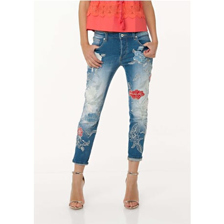 Jeans Boyfriend Cropped With Embroidery Fracomina