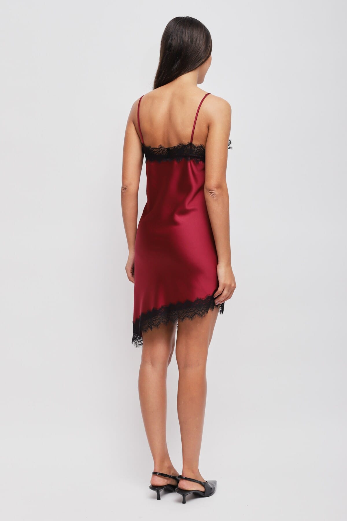 Vestito Satinato Asimmetrico Con Pizzo Maryley