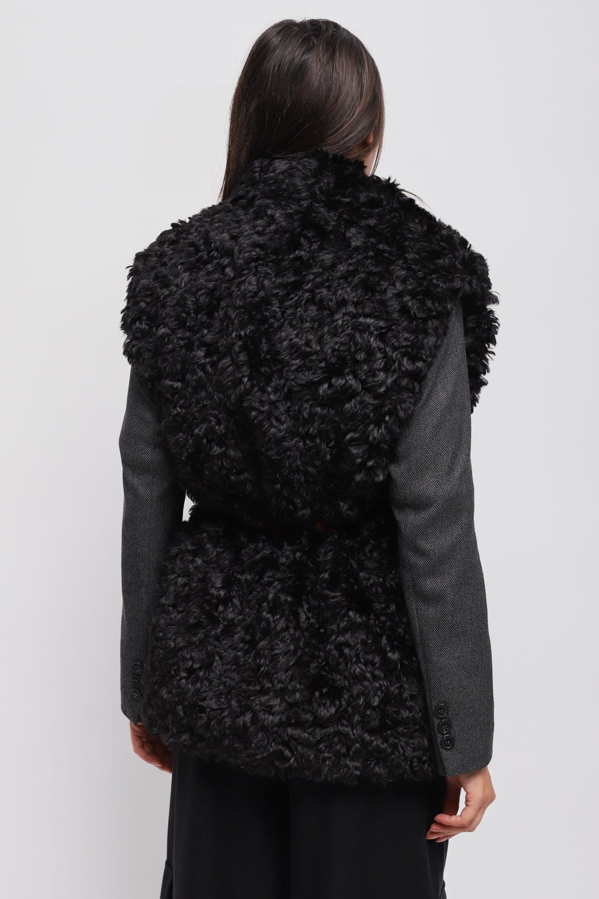 Gilet In Ecopelliccia Con Cintura Maryley