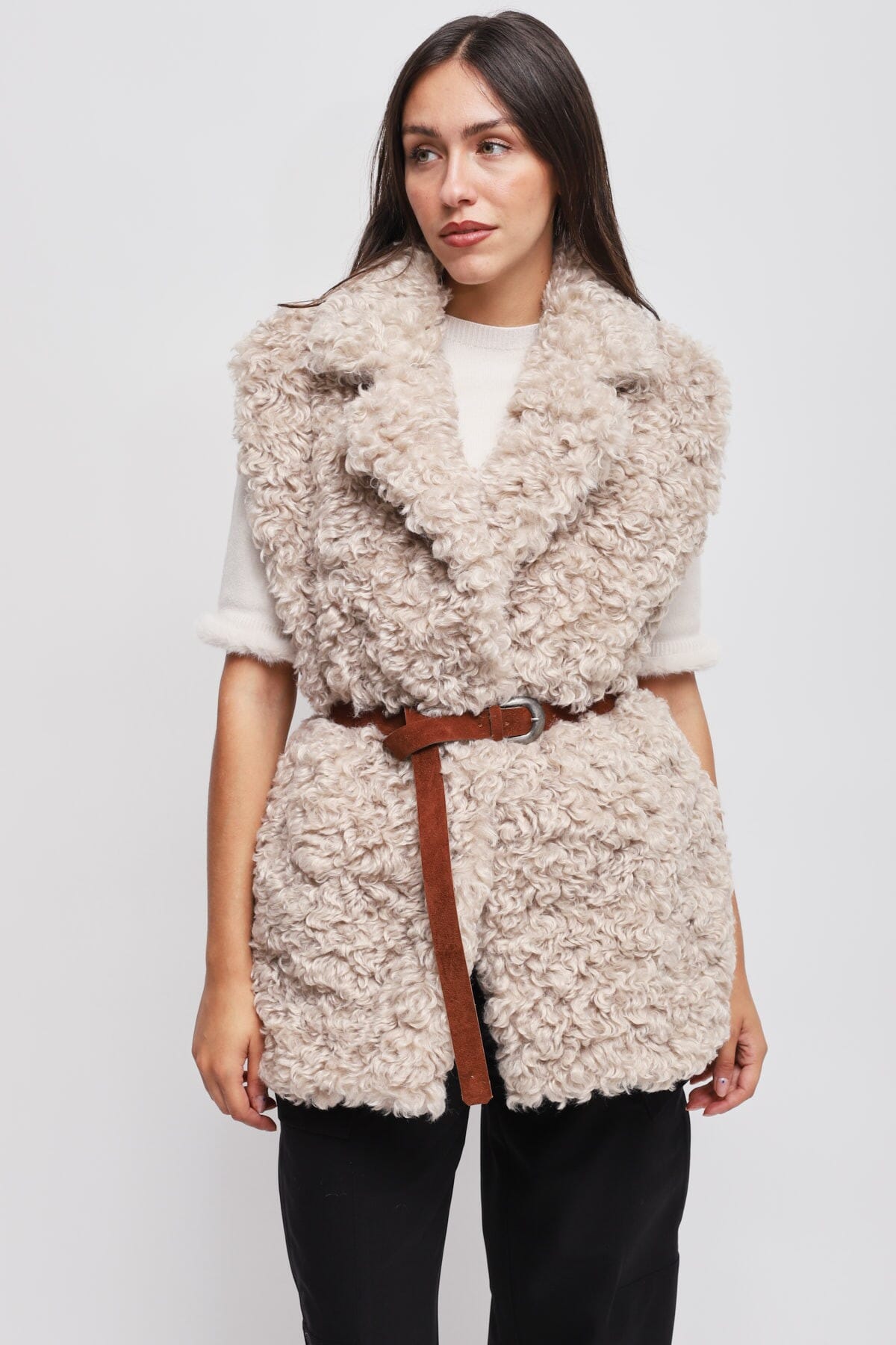 Gilet In Ecopelliccia Con Cintura Maryley