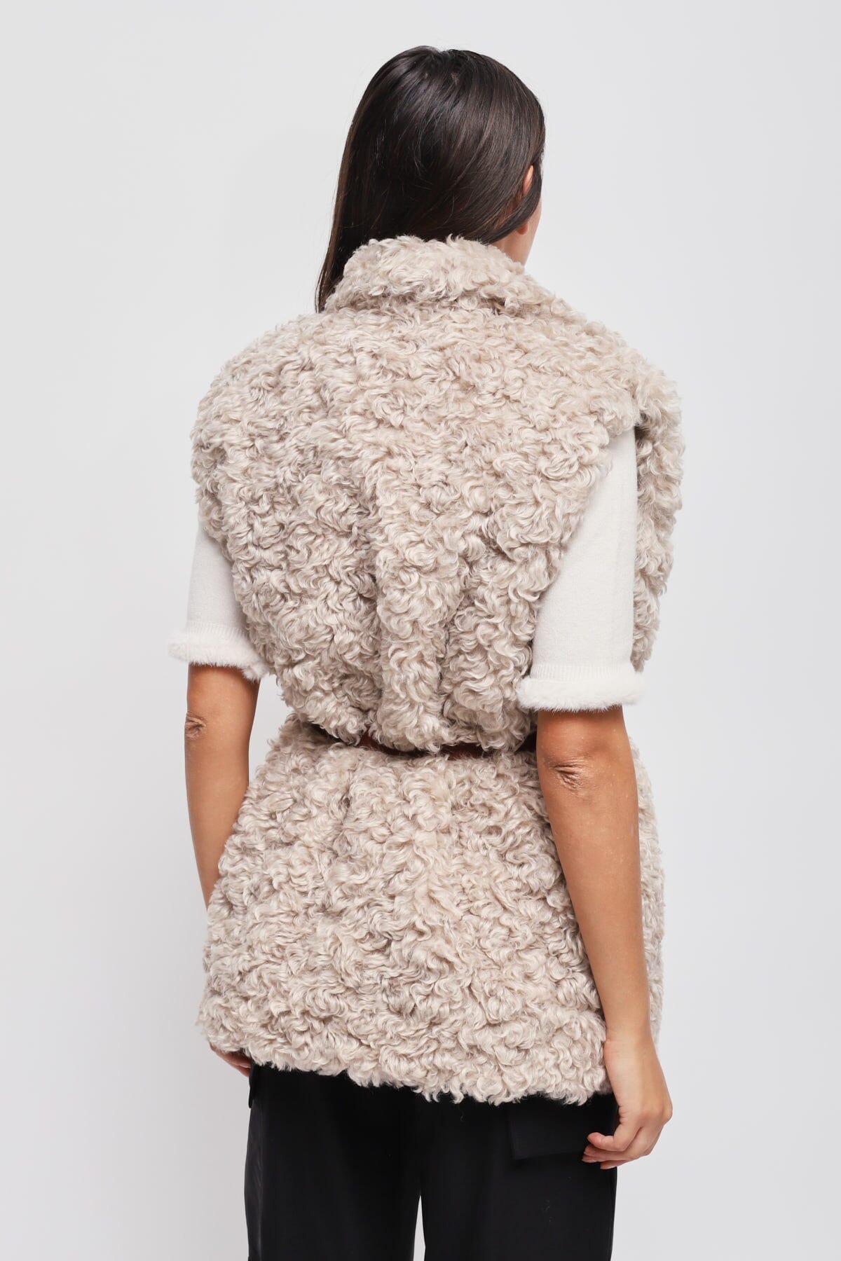 Gilet In Ecopelliccia Con Cintura Maryley