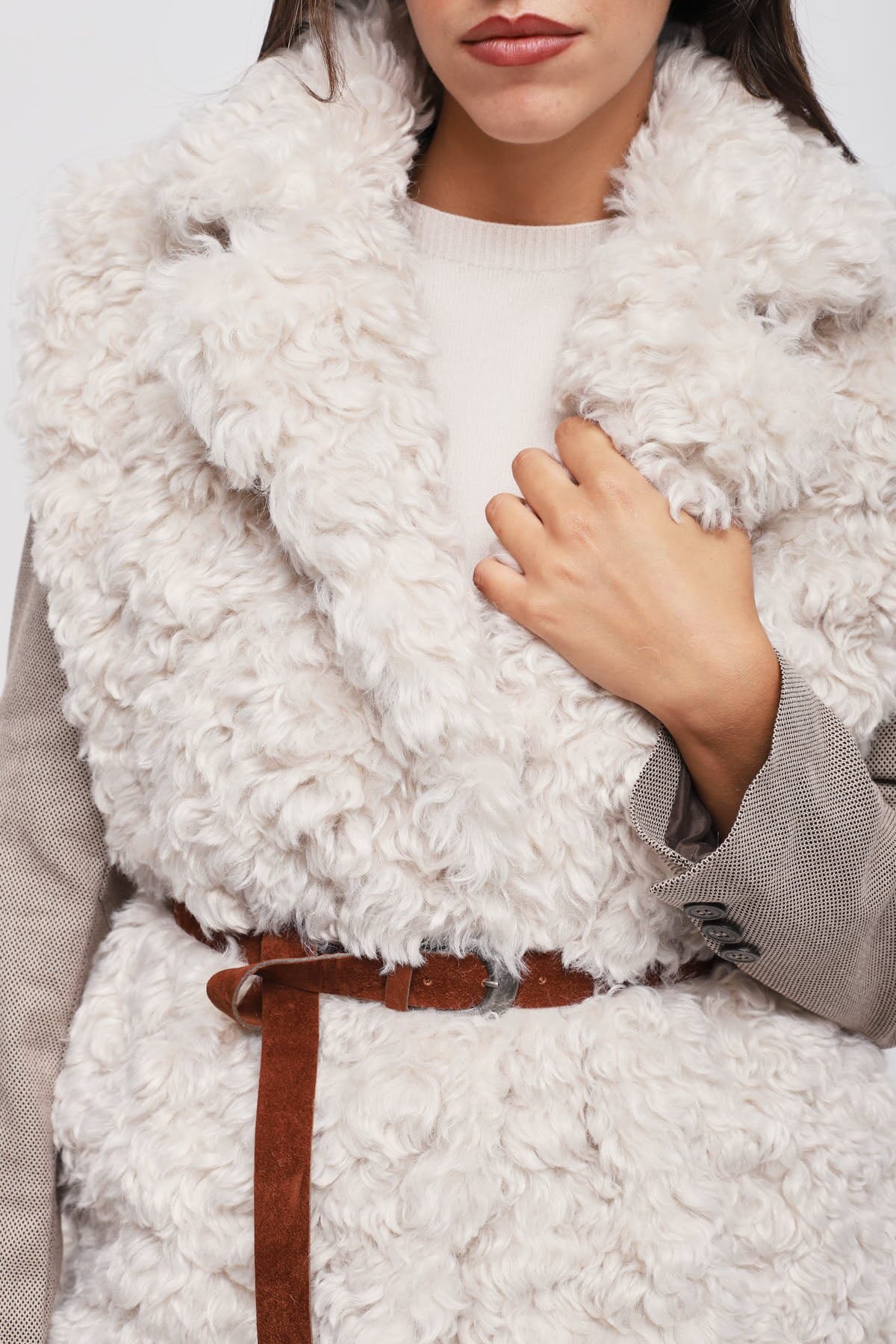 Gilet In Ecopelliccia Con Cintura Maryley