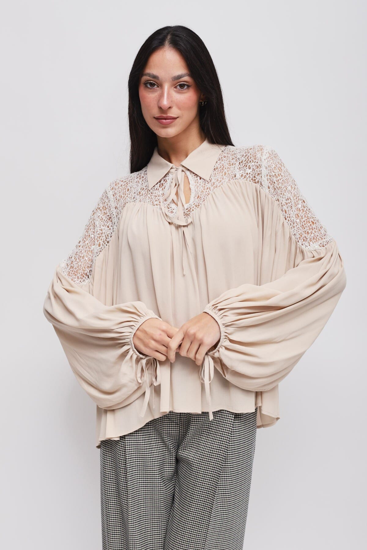 Blusa In Viscosa Con Laccio Maryley