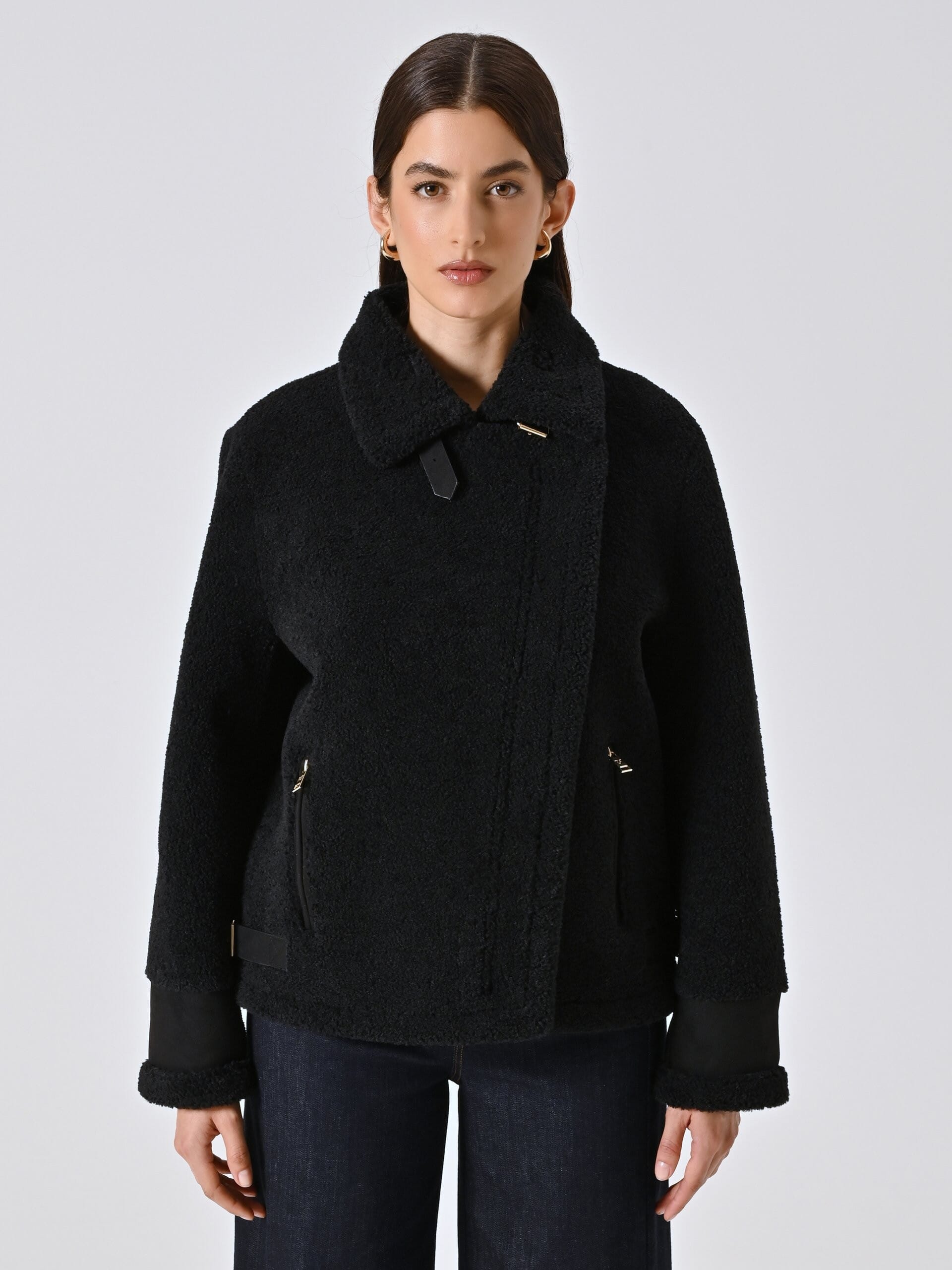 Cappotto Corto Stile Biker In Simil Montone Rinascimento