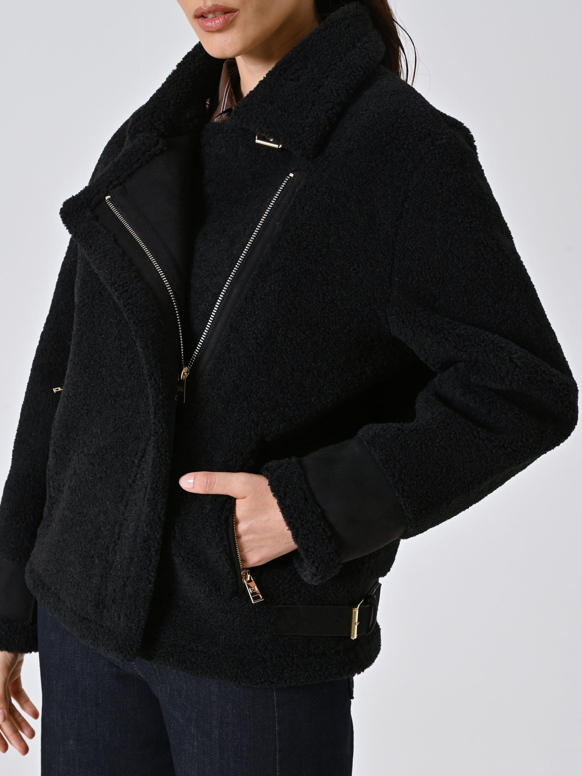 Cappotto Corto Stile Biker In Simil Montone Rinascimento