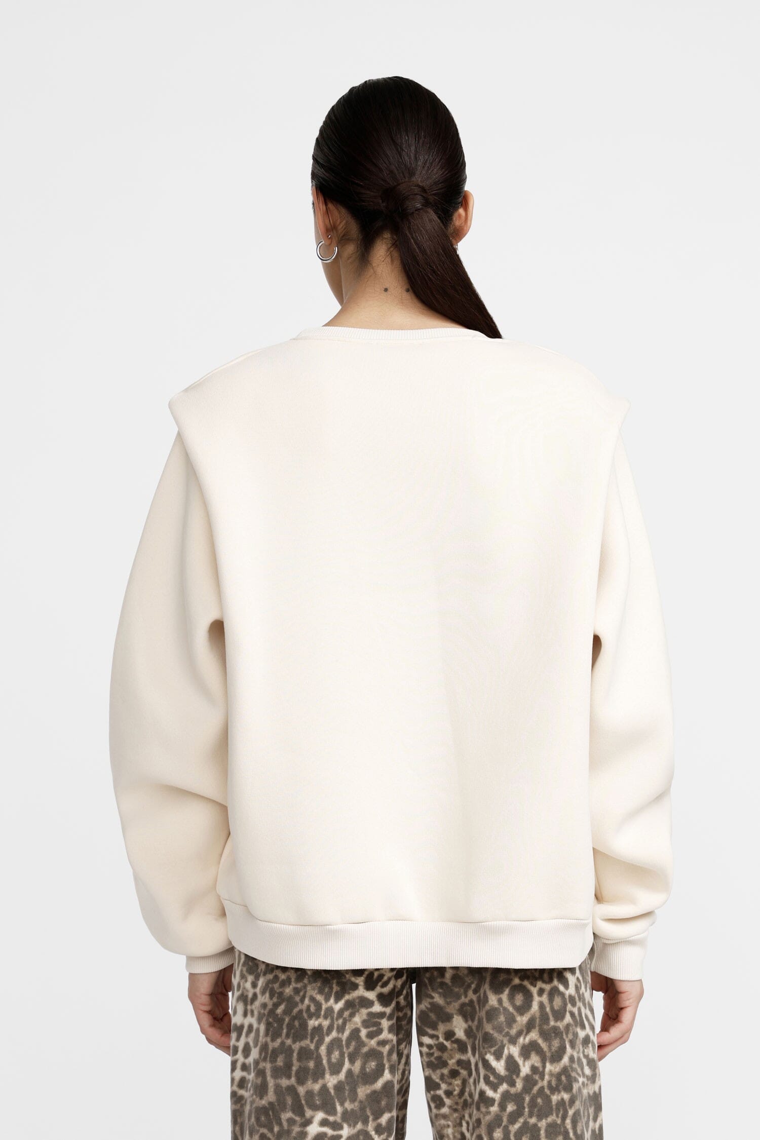 Felpa Girocollo Con Spille Decorative Sul Petto Dixie