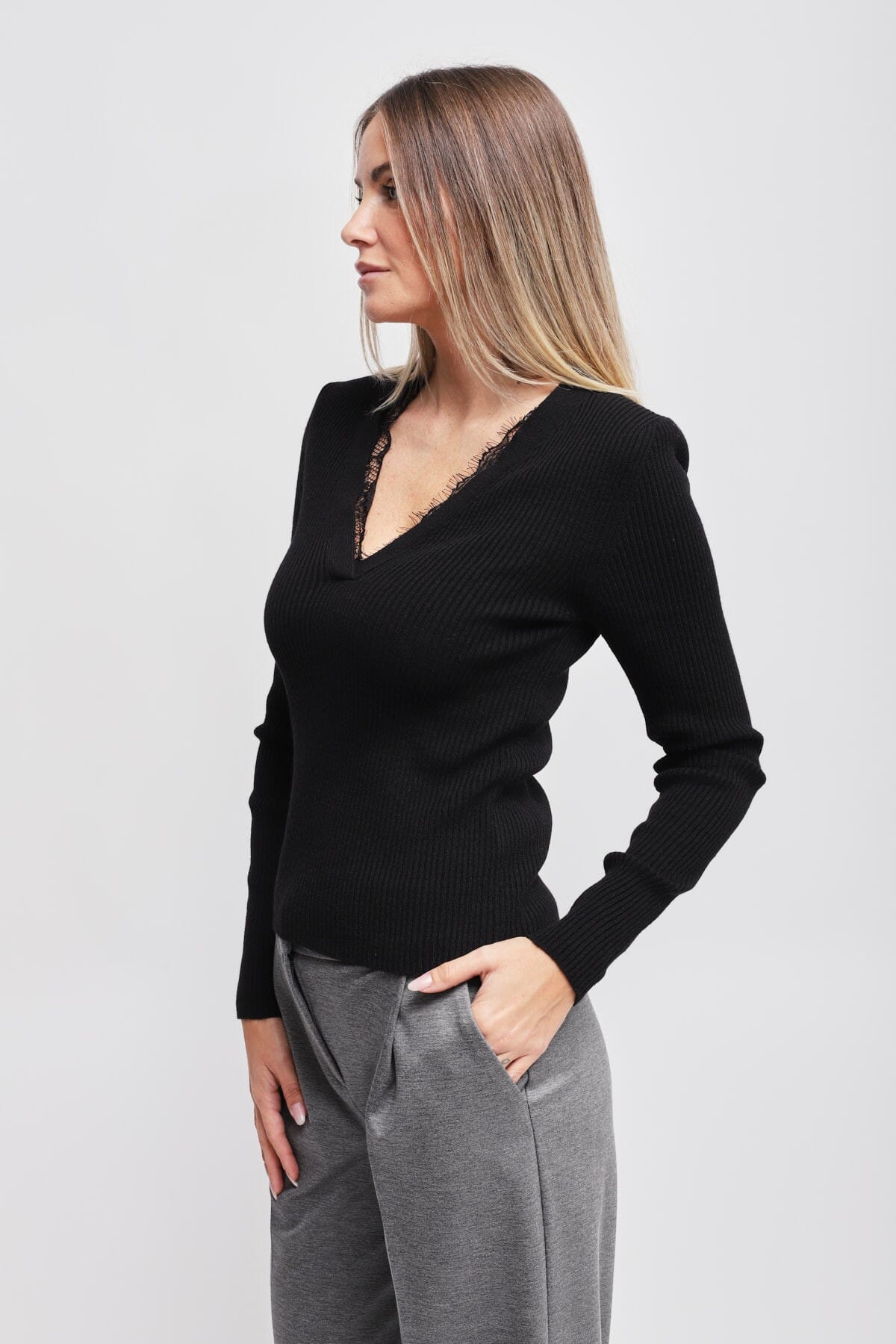 Maryley - Tricot côtelé avec encolure en dentelle