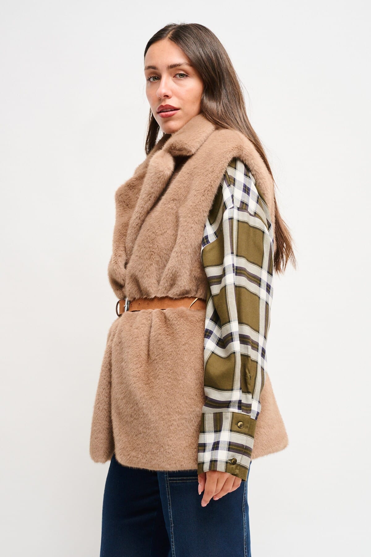 Gilet In Ecopelliccia Con Cintura Maryley