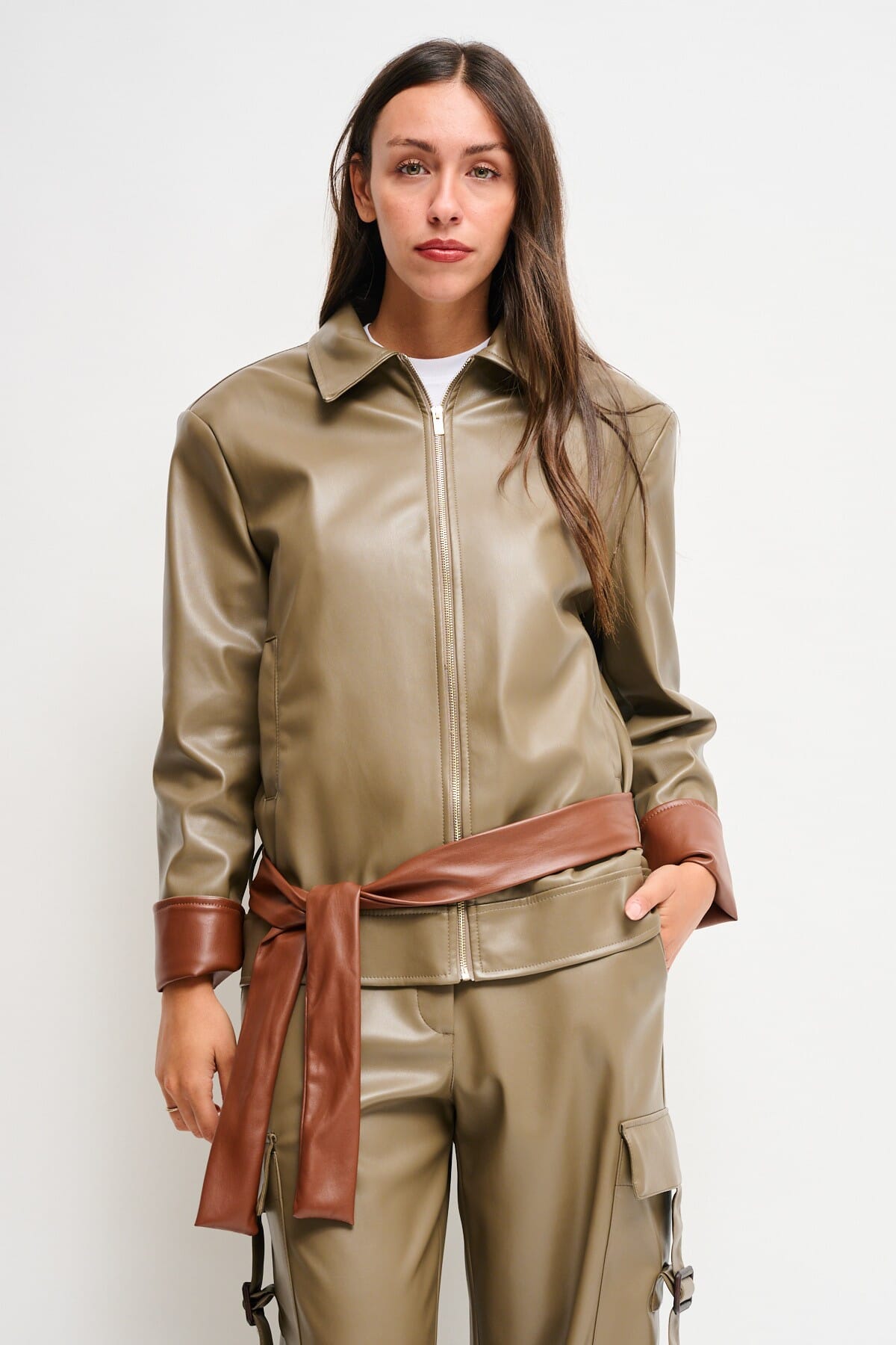 Giacca In Ecopelle Con Cintura Maryley