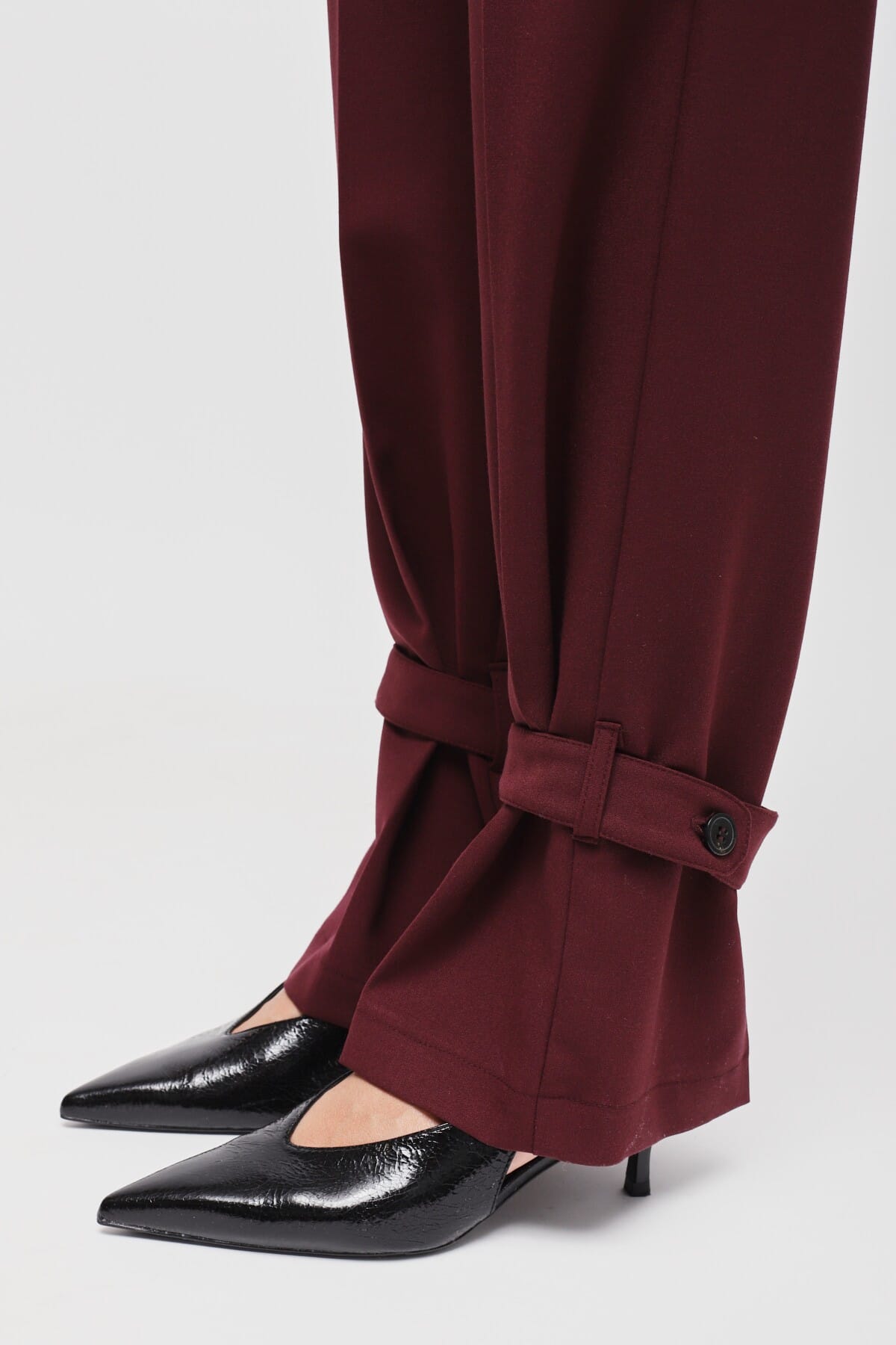 Pantaloni Con Cinturino Sul Fondo Maryley