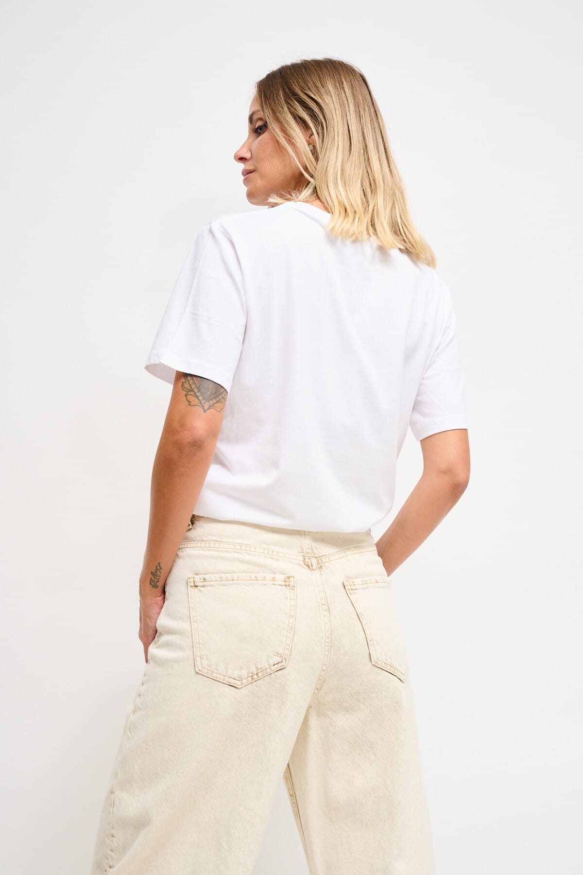 T-Shirt In Cotone Con Stampa E Strass Maryley