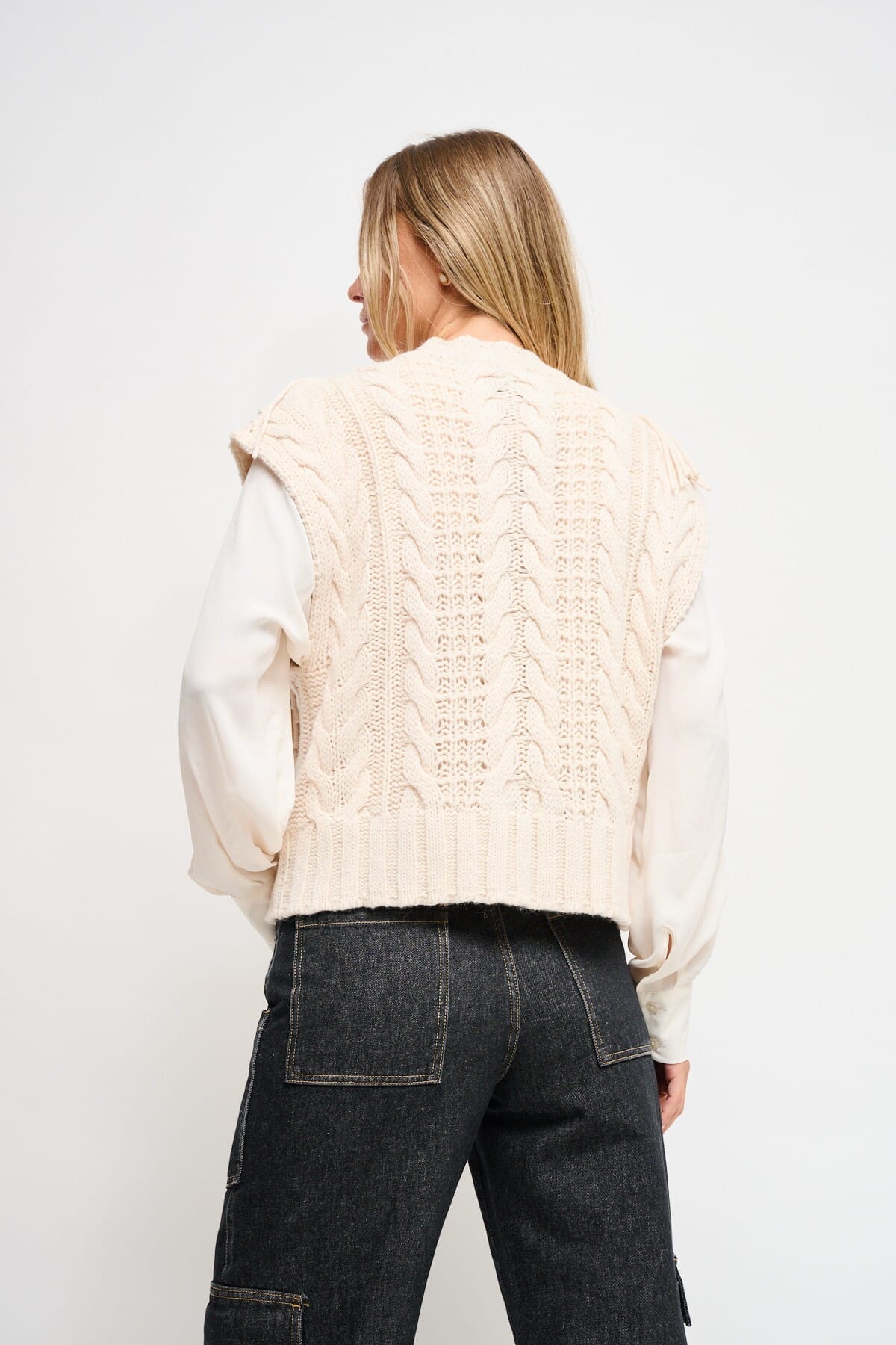 Maryley Knitted Vest With Fringes