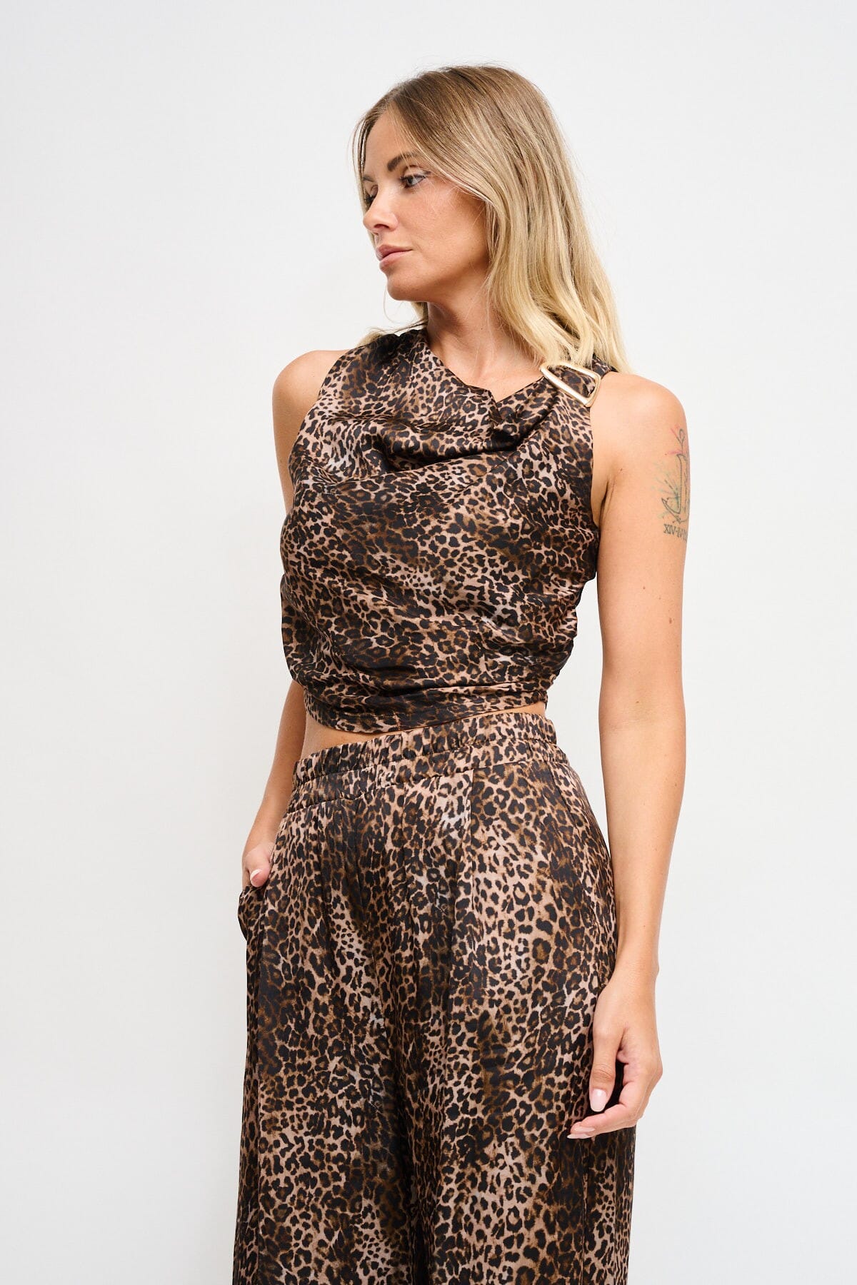 Top Leopardato In Viscosa Con Scollo Drappeggiato Maryley