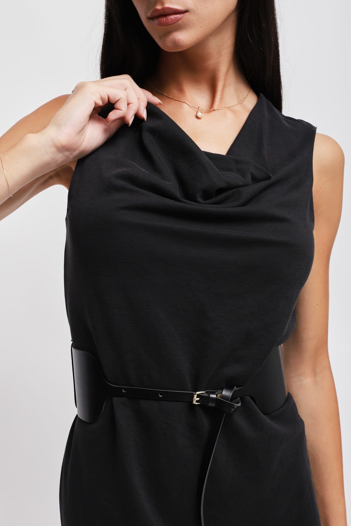 Abito A Tubino Con Scollo Drappeggiato E Cintura Maryley