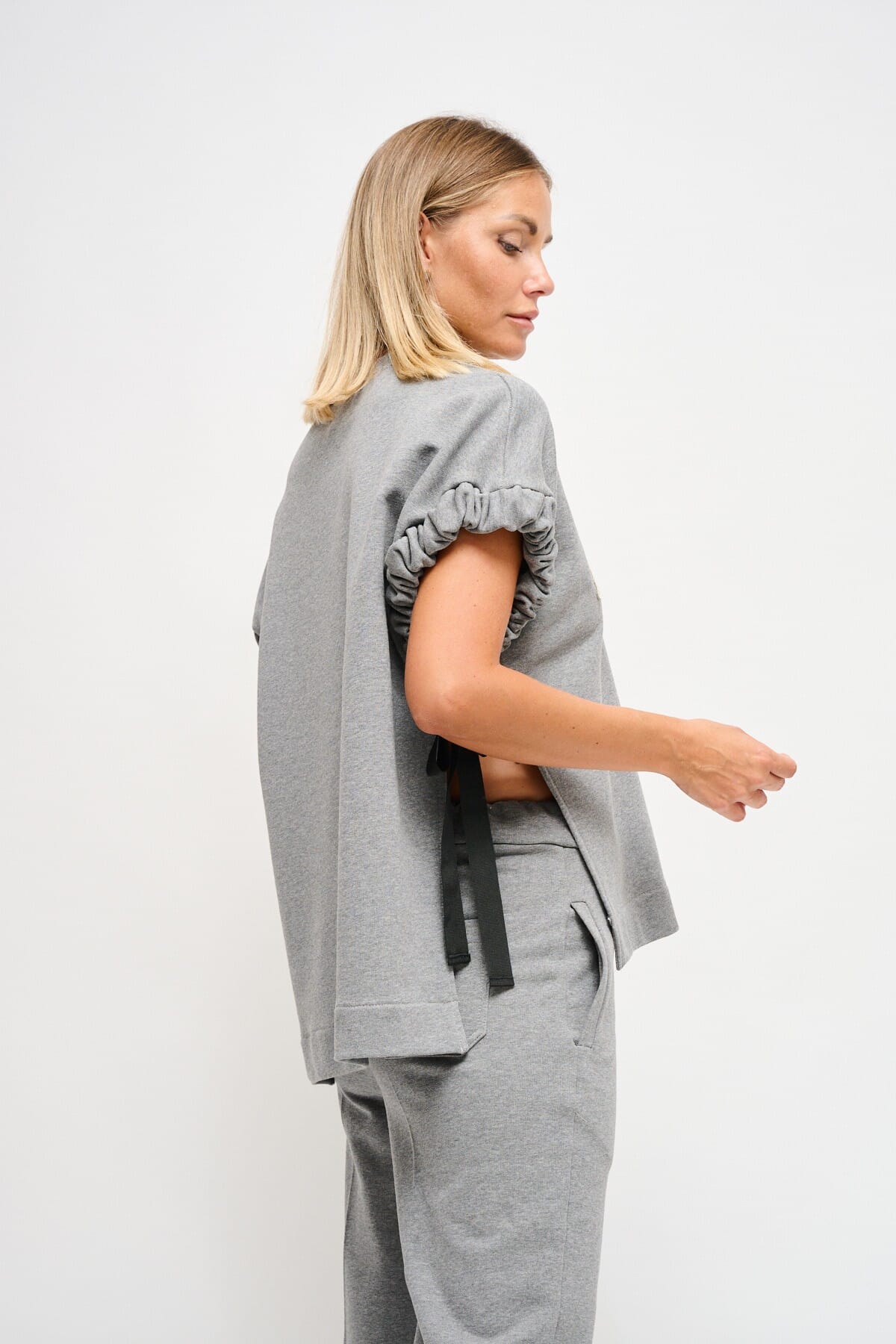 Maryley Sweatshirt sans manches avec rubans latéraux