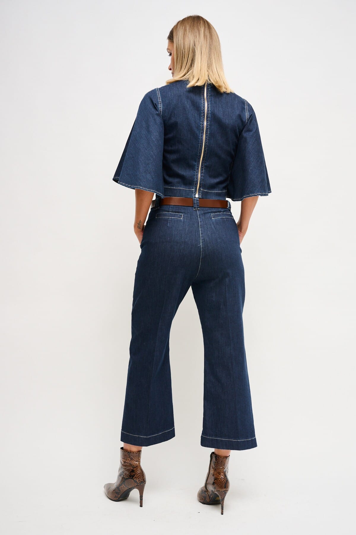 High Waisted Jeans With Maryley Belt