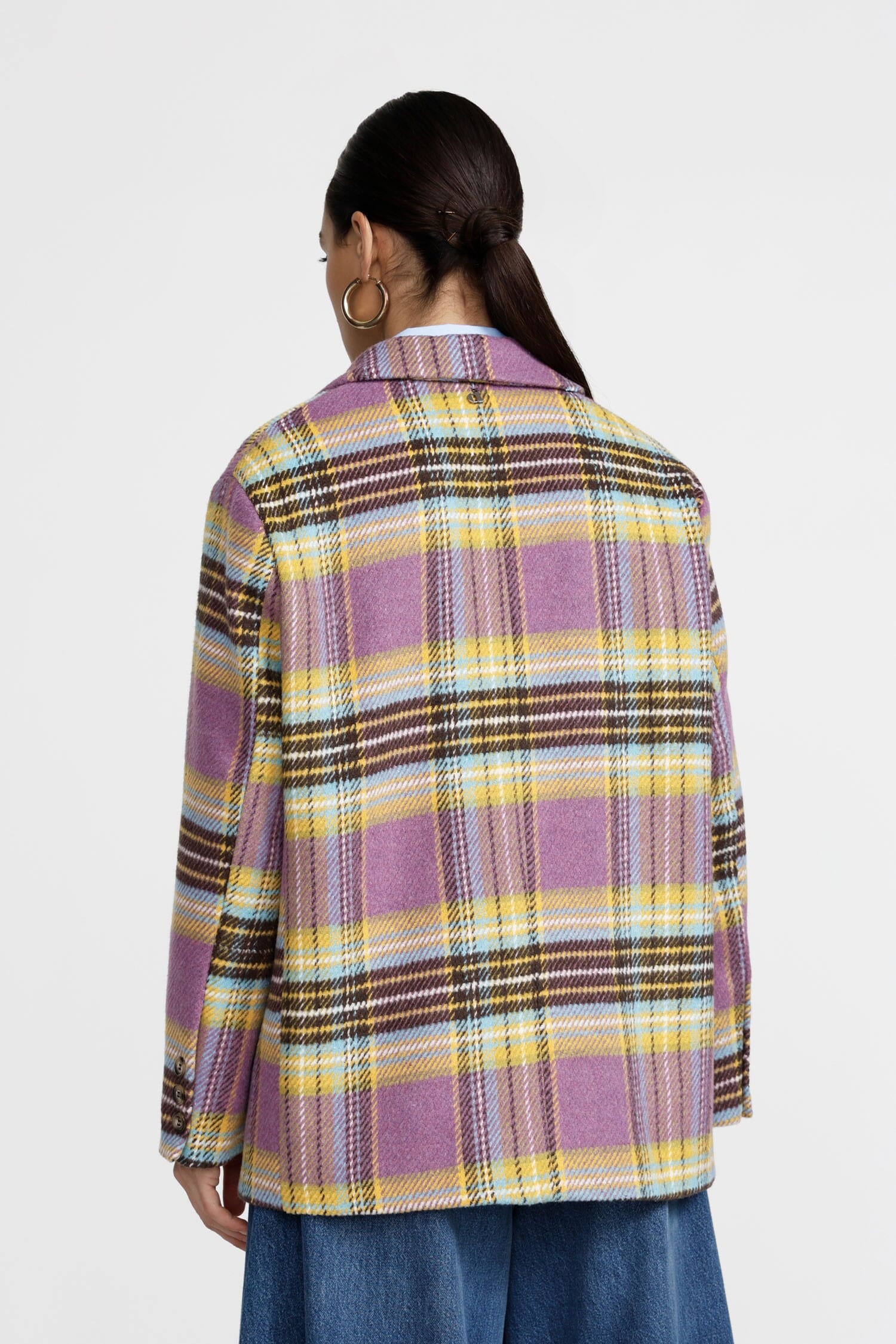 Blazer à carreaux avec poches sur le devant et épingle décorative Dixie