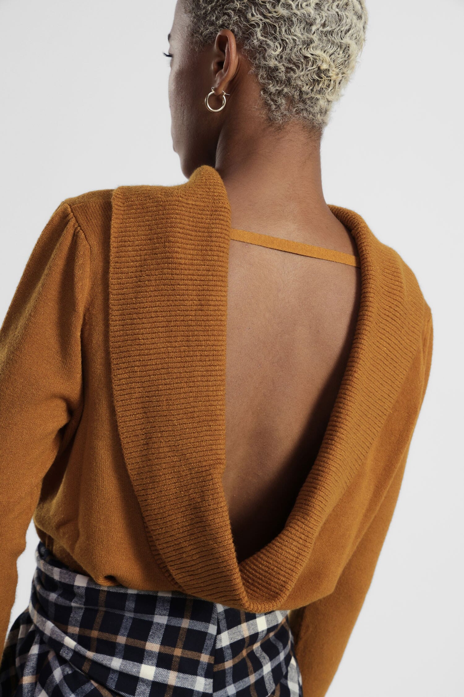 Maglione Scollo Posteriore Collo Ampio Dixie