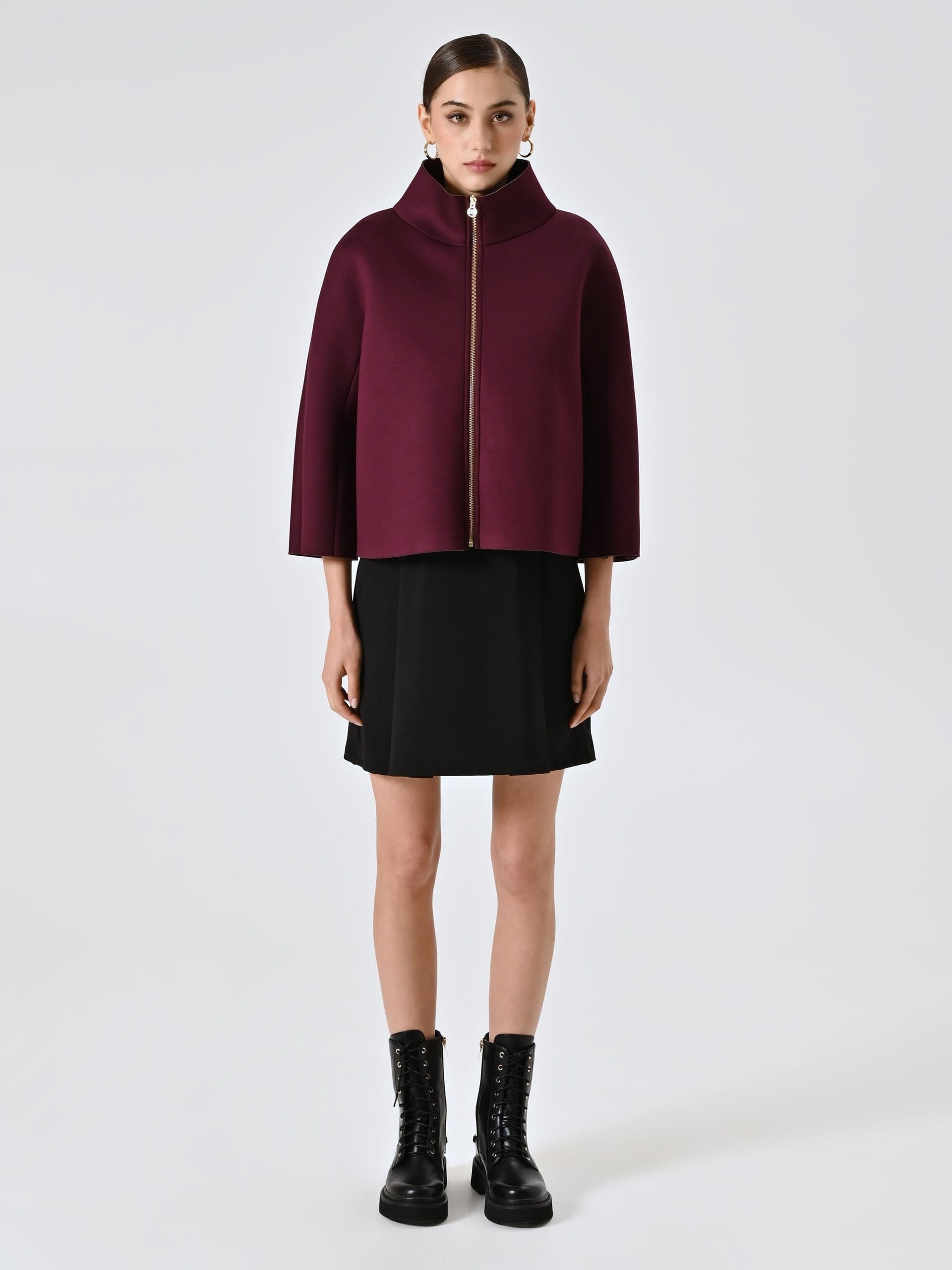 Cappotto Corto Over Effetto Mantella In Neoprene Rinascimento