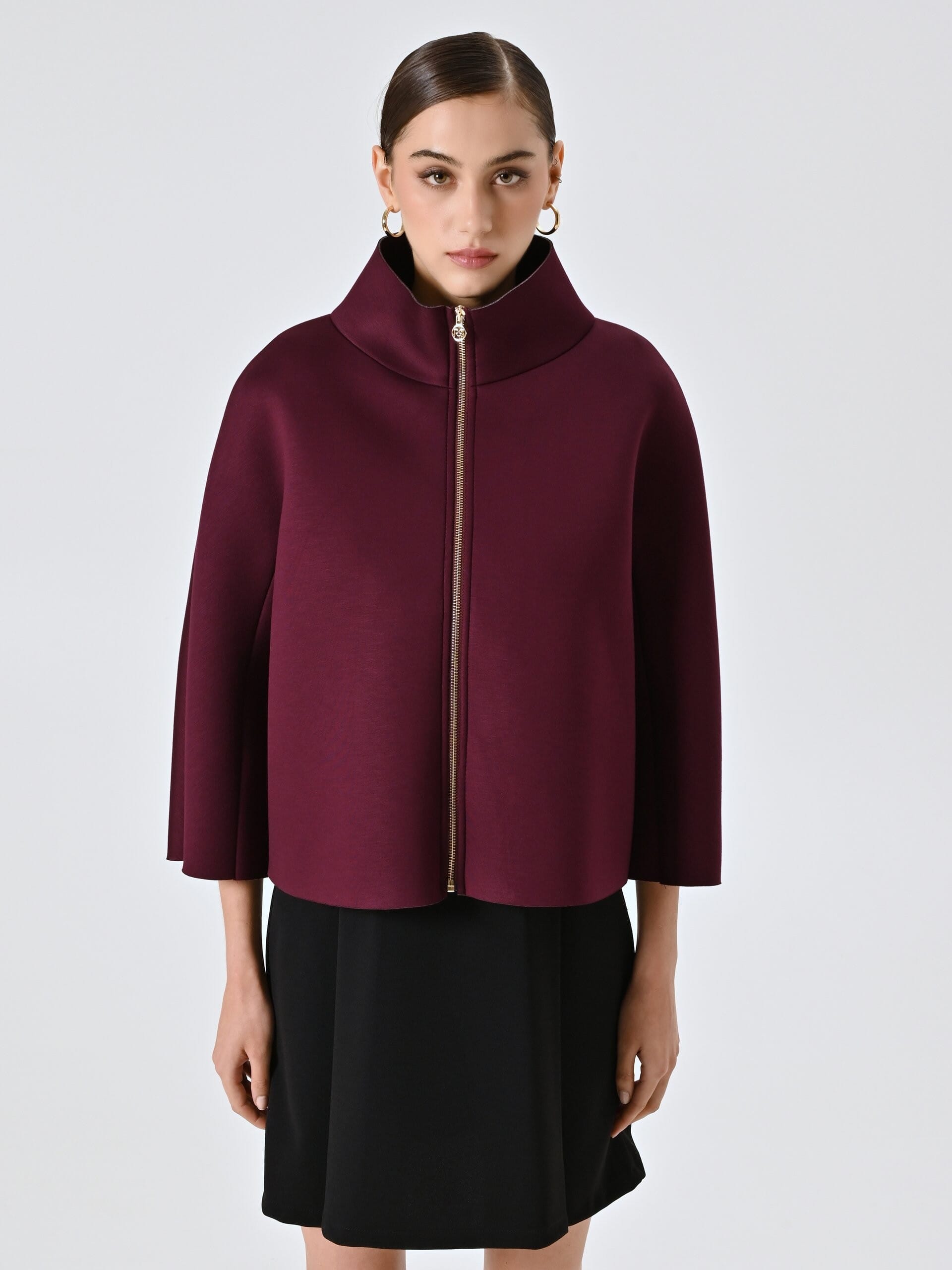 Cappotto Corto Over Effetto Mantella In Neoprene Rinascimento