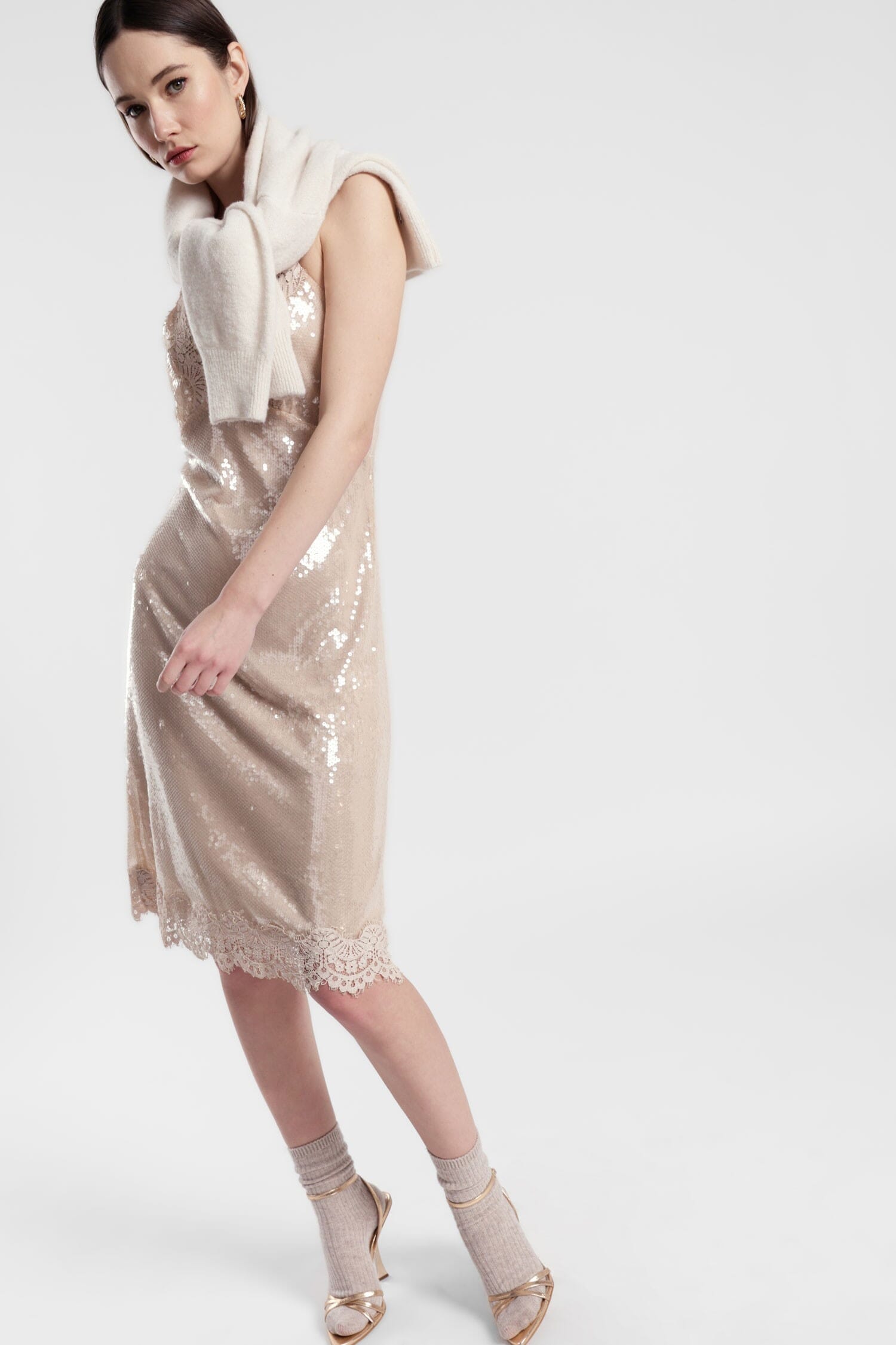 Abito Corto Con Paillettes E Bordi In Pizzo Dixie