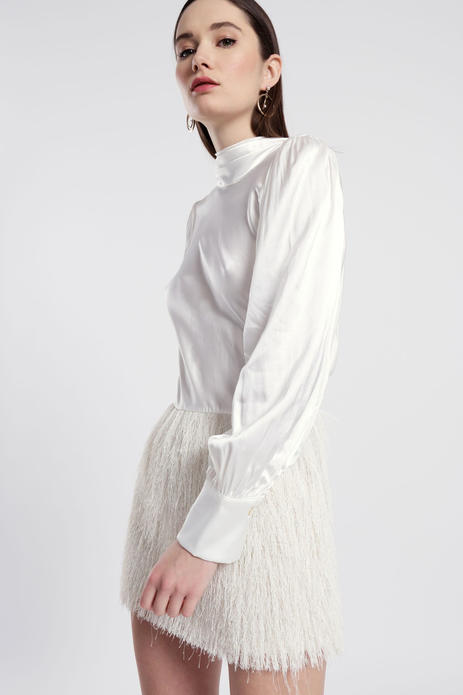 Abito Corto Con Maniche Lunghe E Balza Testo Dixie