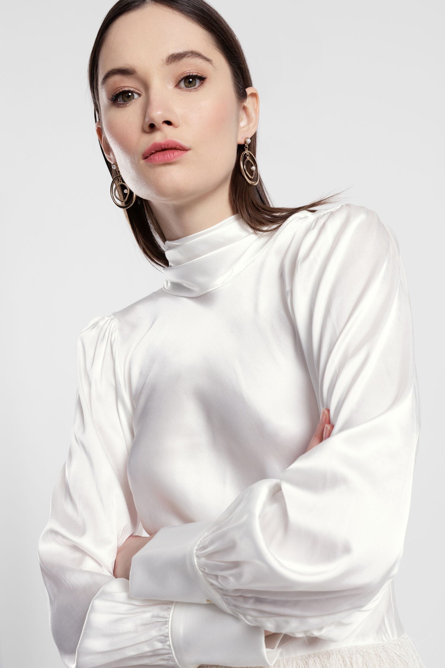 Abito Corto Con Maniche Lunghe E Balza Testo Dixie