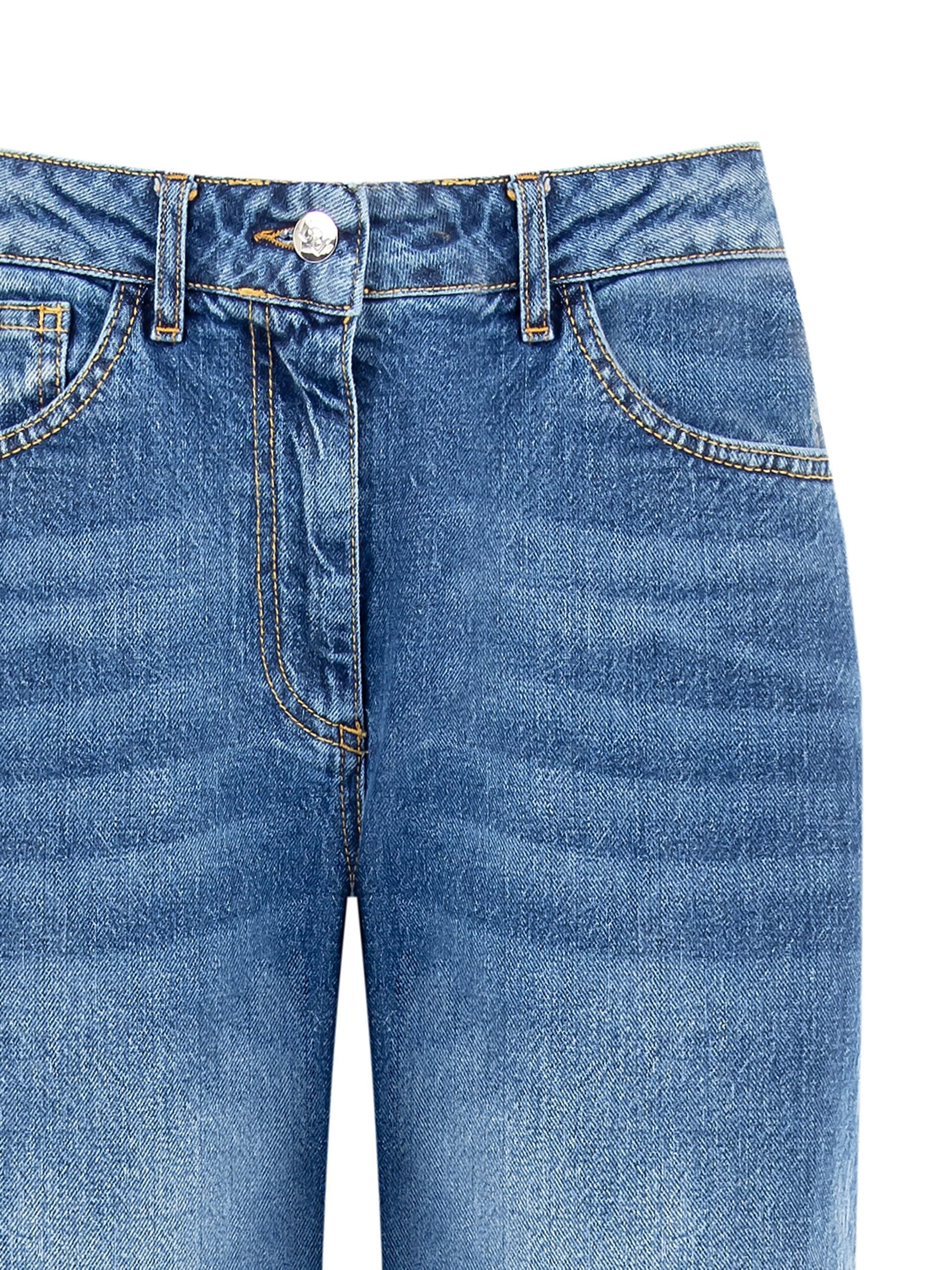 Jean droit avec étiquette logo sur poche arrière Rinascimento