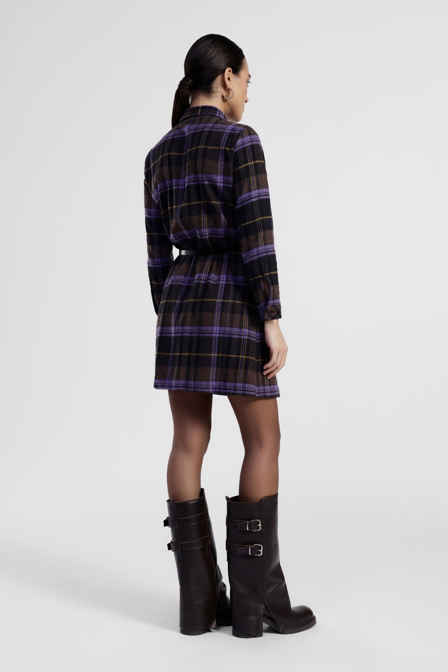 Robe courte à carreaux avec ceinture et col Dixie classique