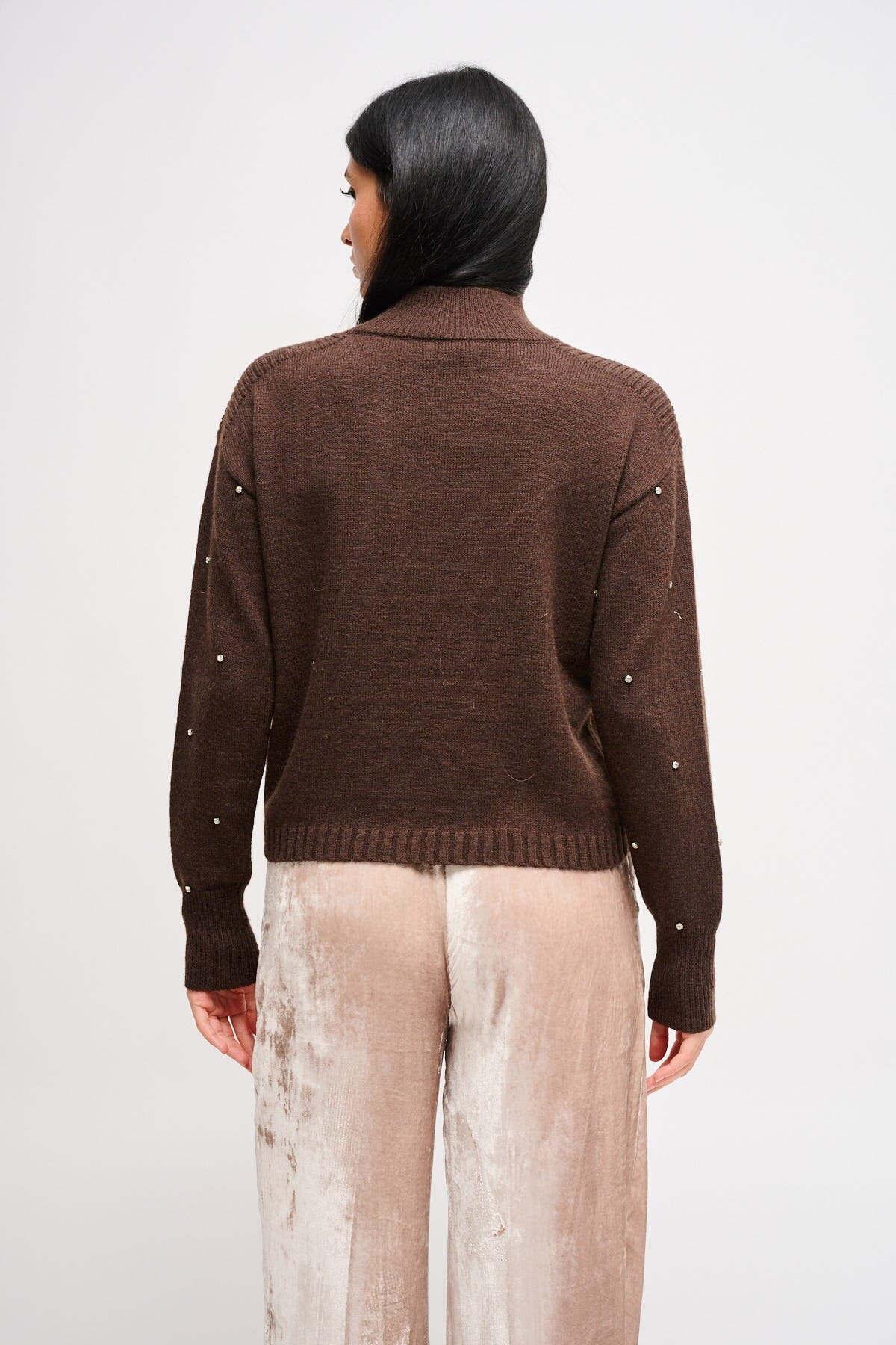 Maryley - Pull à col roulé orné d'appliqués ornés de bijoux