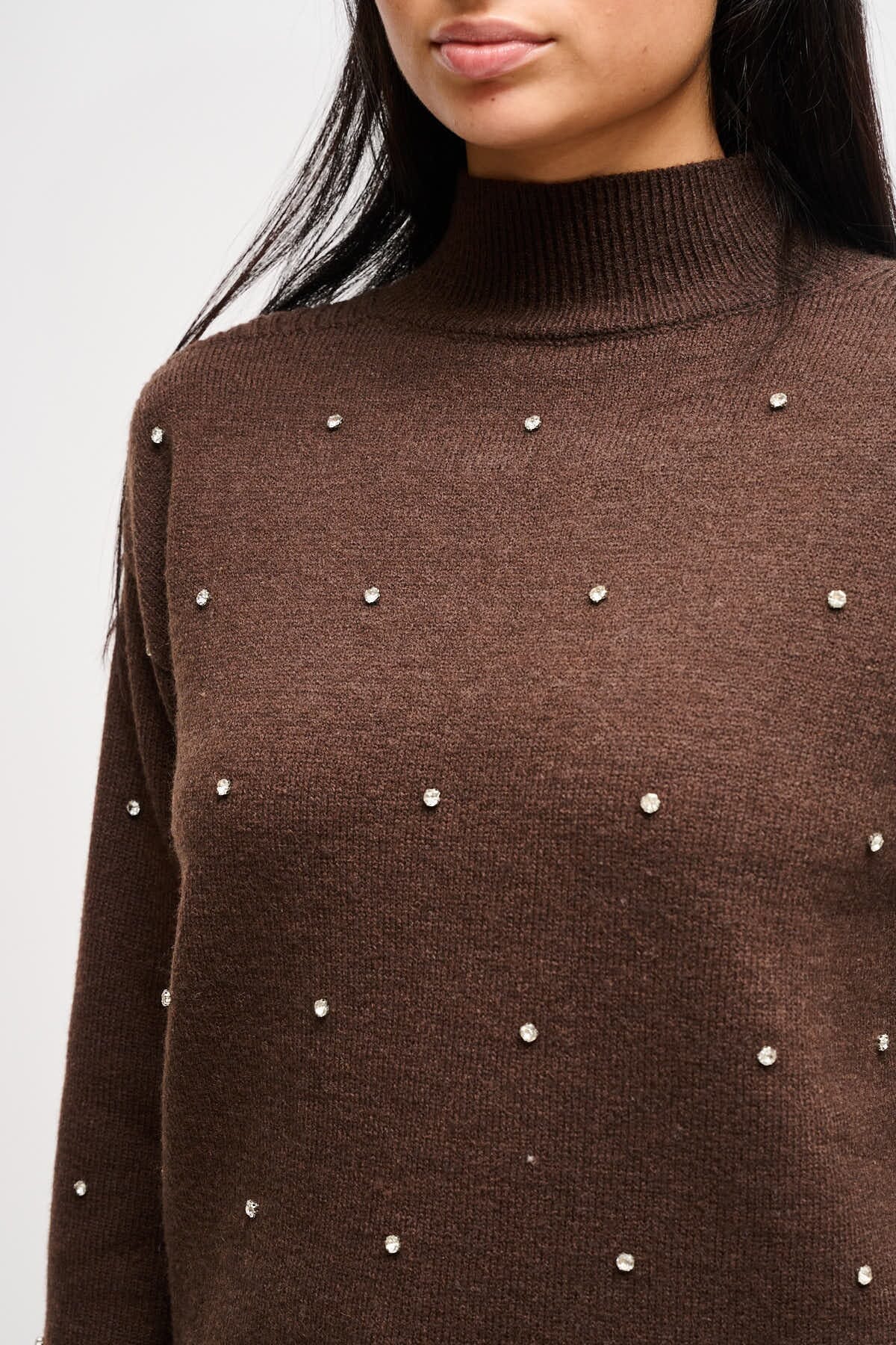 Maryley - Pull à col roulé orné d'appliqués ornés de bijoux